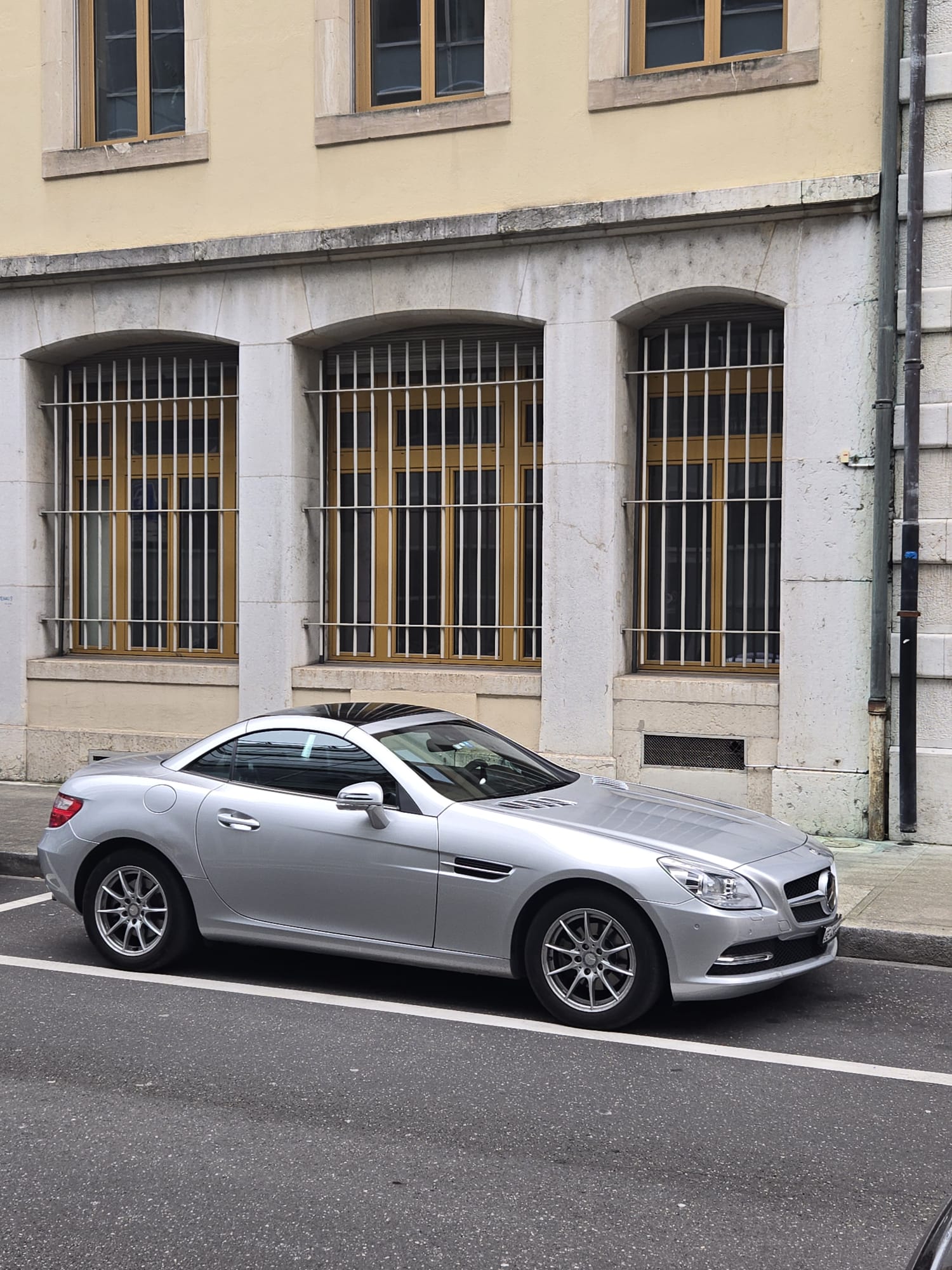 MERCEDES-BENZ SLK 200 EC (TOIT PANORAMIQUE) - TRÉS BONNE ÉTAT !!!-image-1