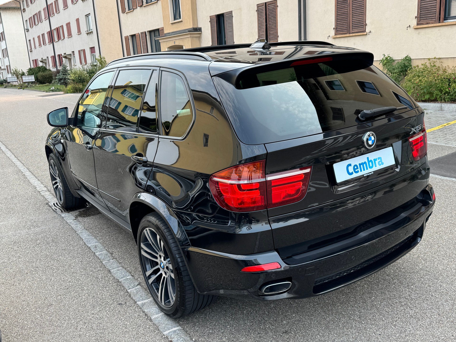 BMW X5 xDrive 40d Steptronic M-Sport-image-5