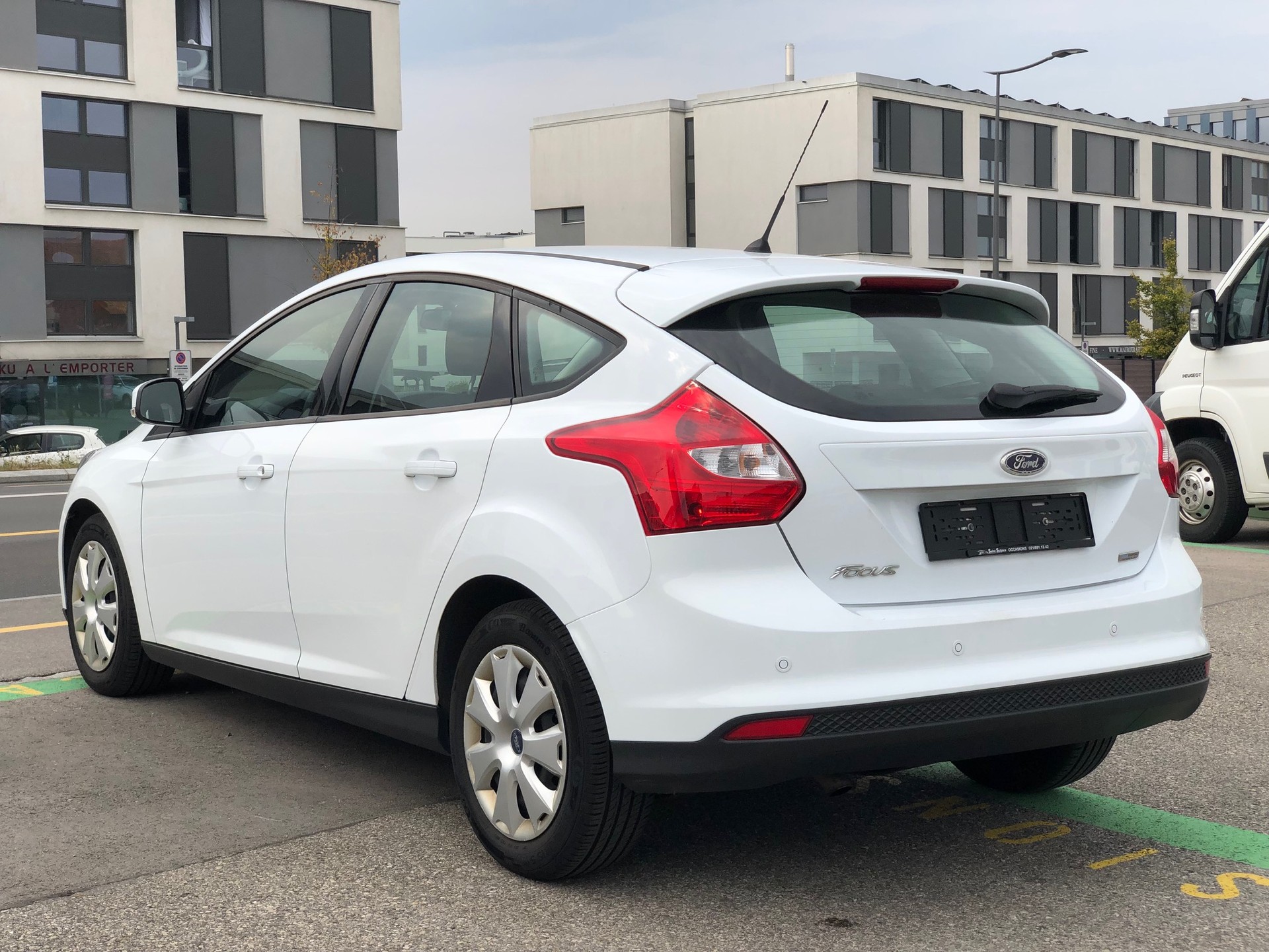 FORD Focus 1.0 SCTi Trend-image-3