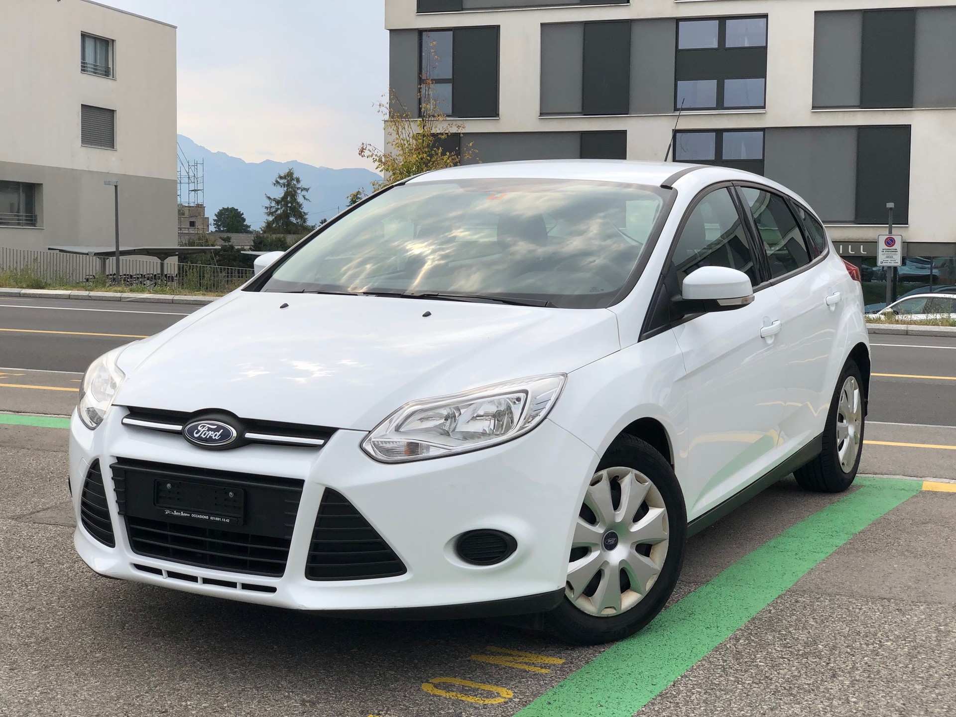 FORD Focus 1.0 SCTi Trend-image-2