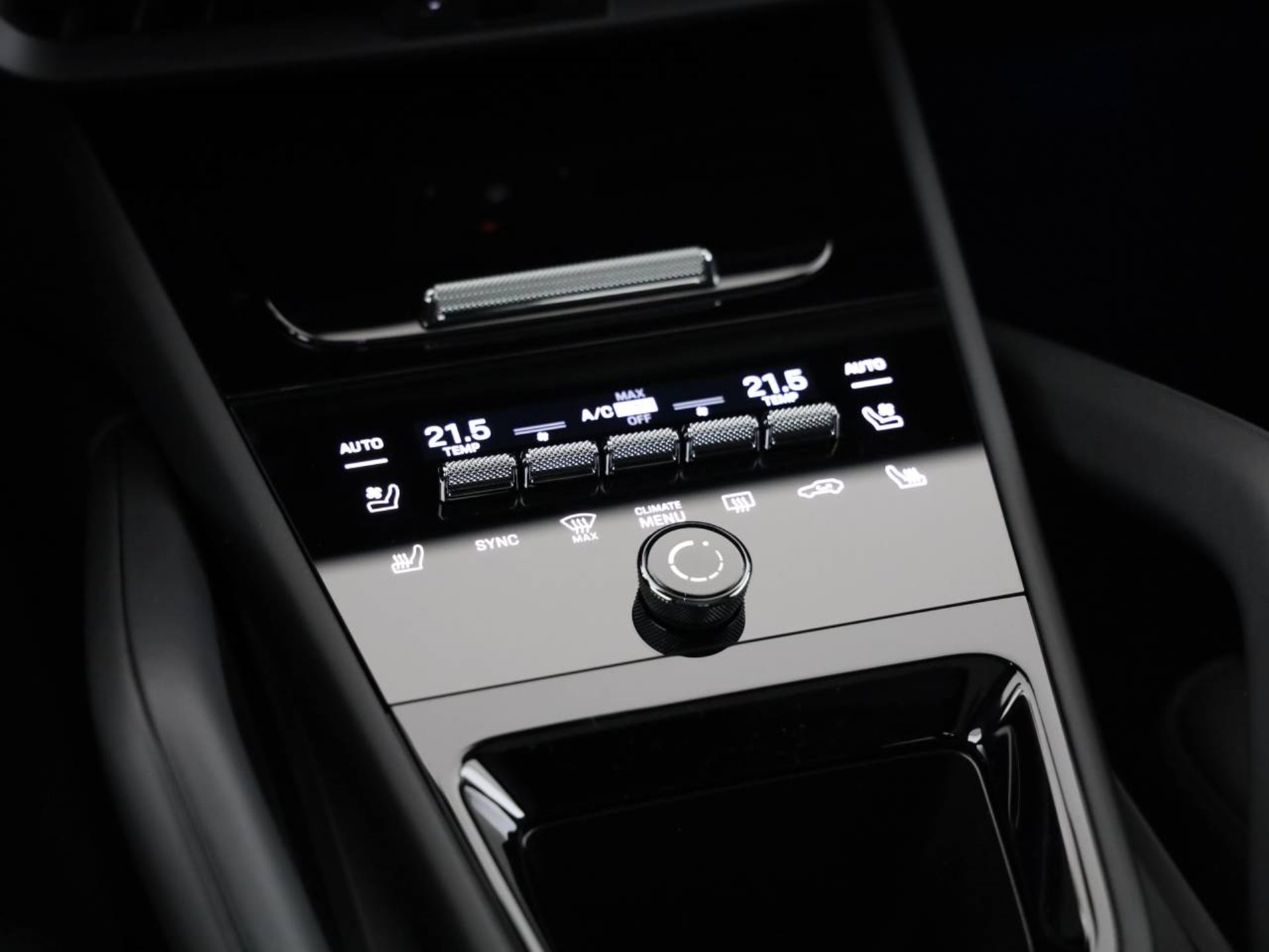 PORSCHE Cayenne S E-Hybrid Coupé-image-18