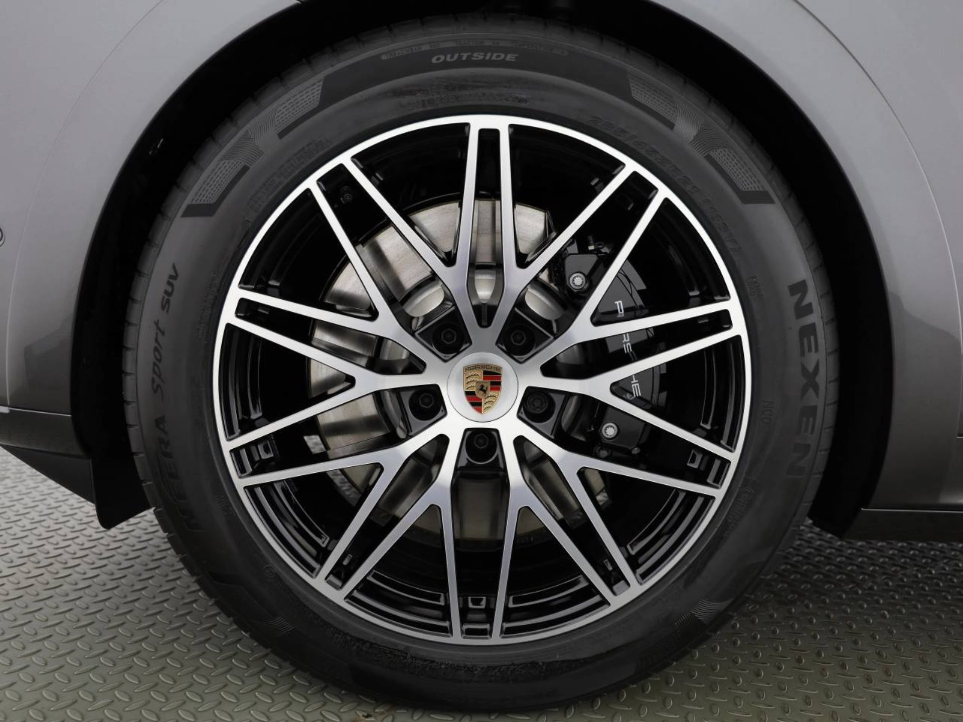 PORSCHE Cayenne S E-Hybrid Coupé-image-5