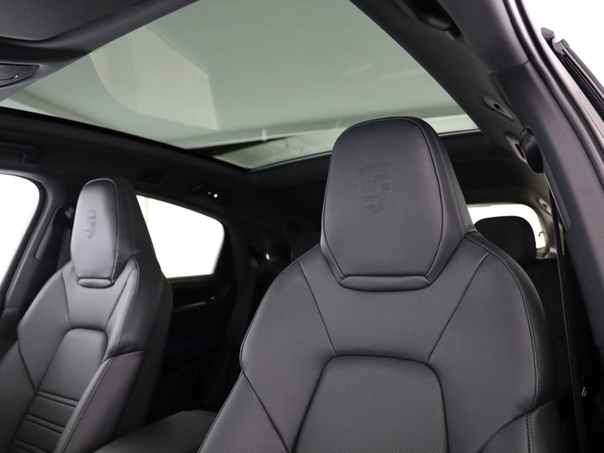 PORSCHE Cayenne S E-Hybrid Coupé-image-4