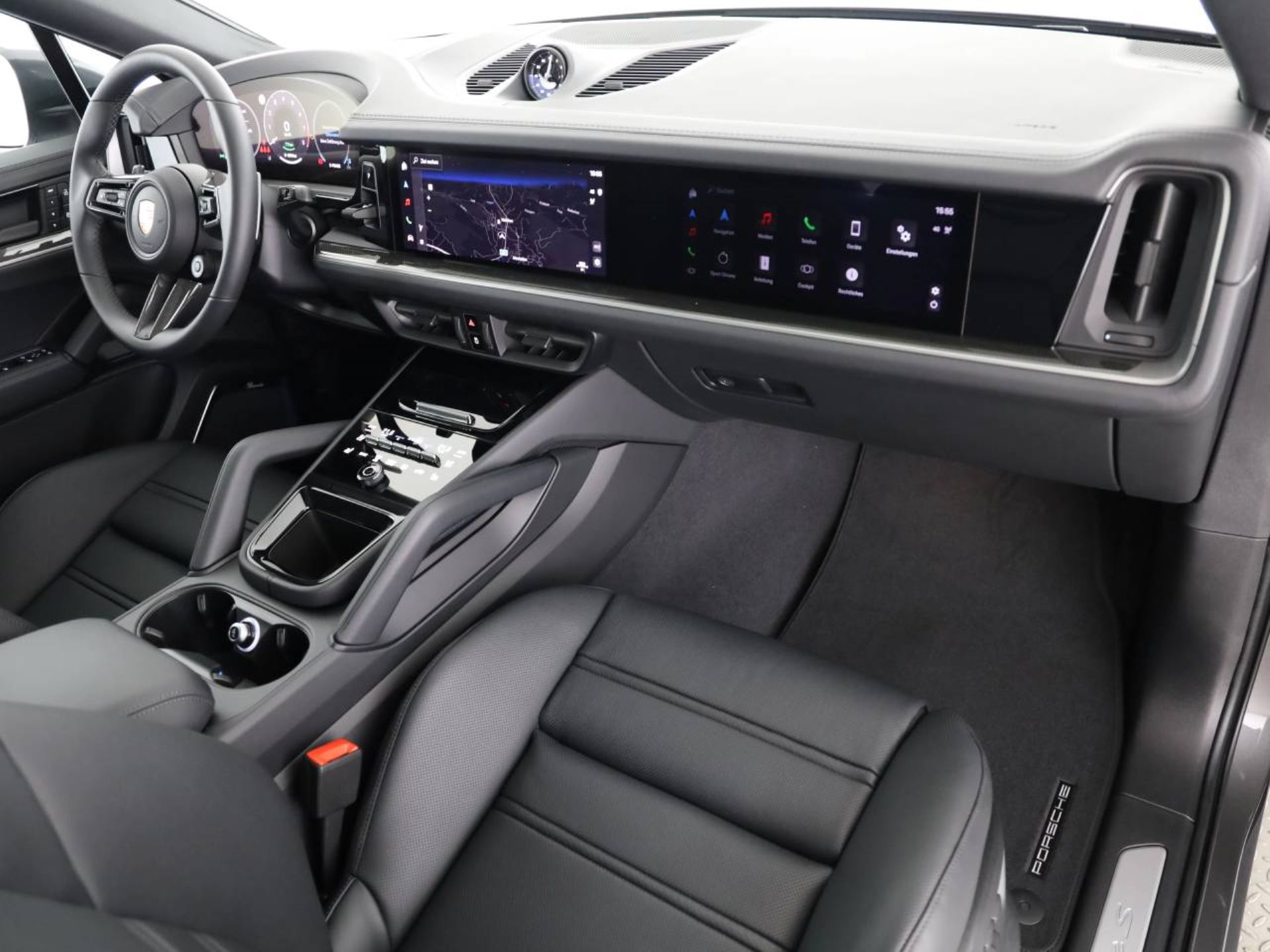 PORSCHE Cayenne S E-Hybrid Coupé-image-11