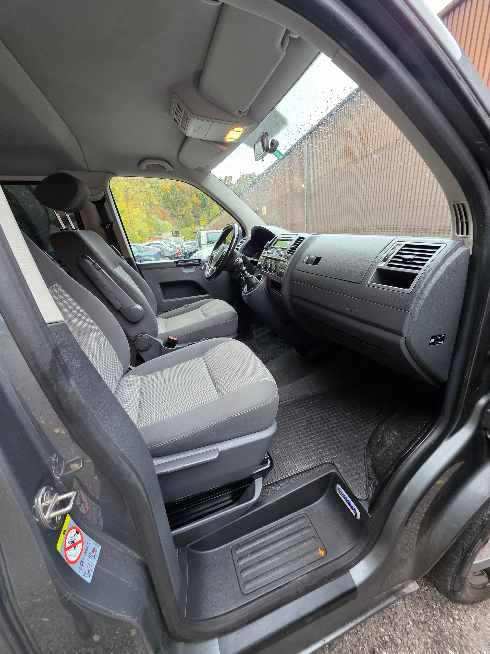 VW T5 Caravelle Comfortline 2.0 TDI CR 4Motion-image-5