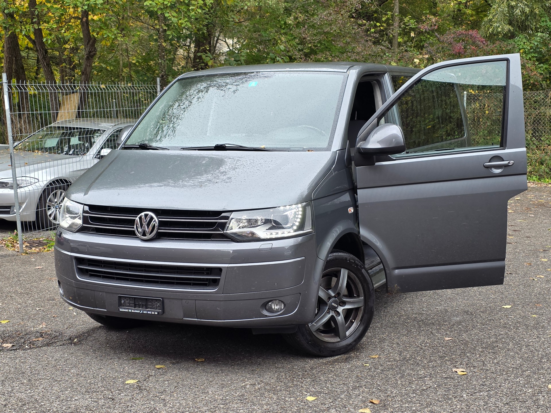 VW T5 Caravelle Comfortline 2.0 TDI CR 4Motion-image-0