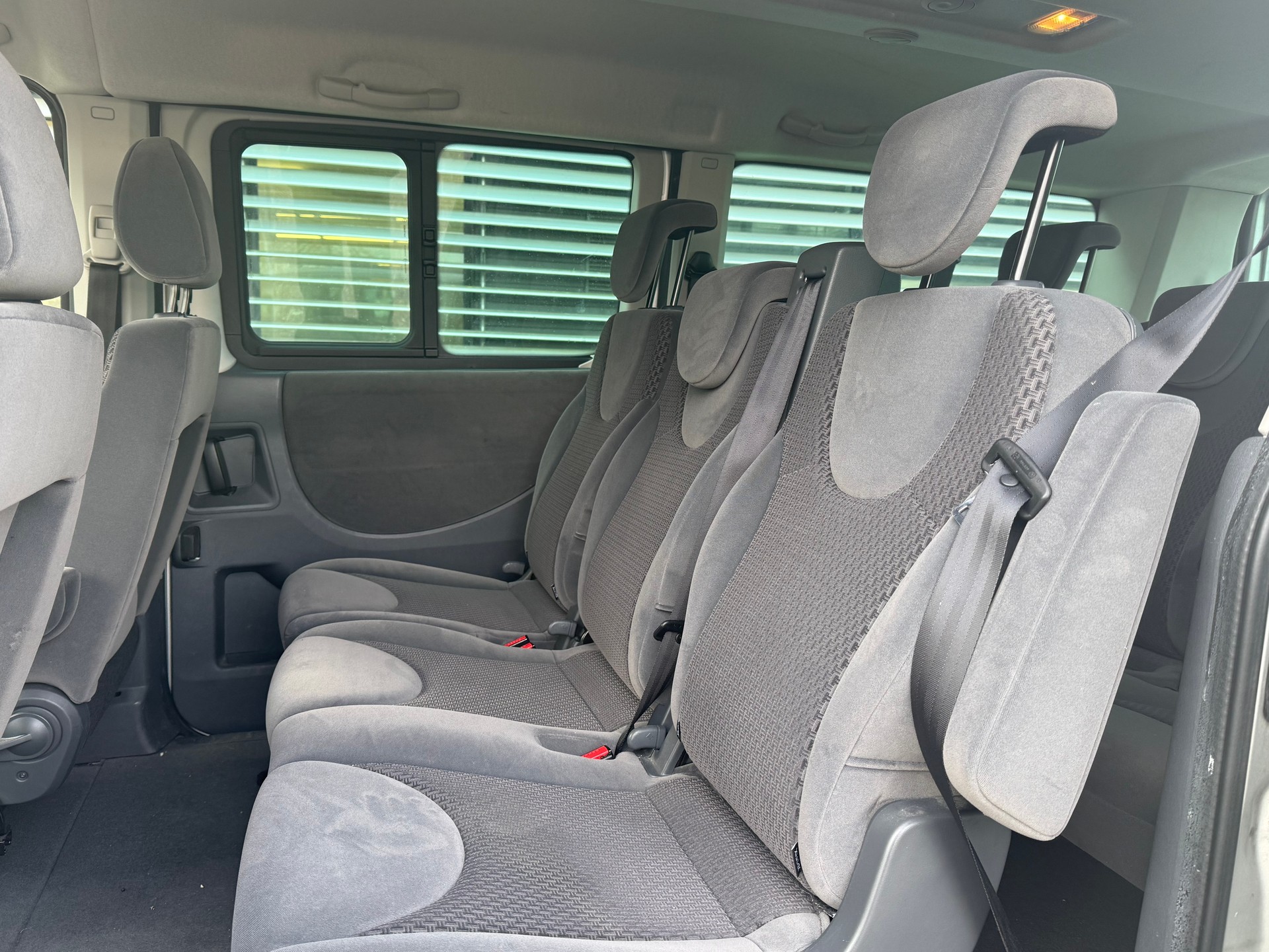 CITROEN Jumpy 2.0 HDi L2H1 Seduction A 8 PLATZ-image-7