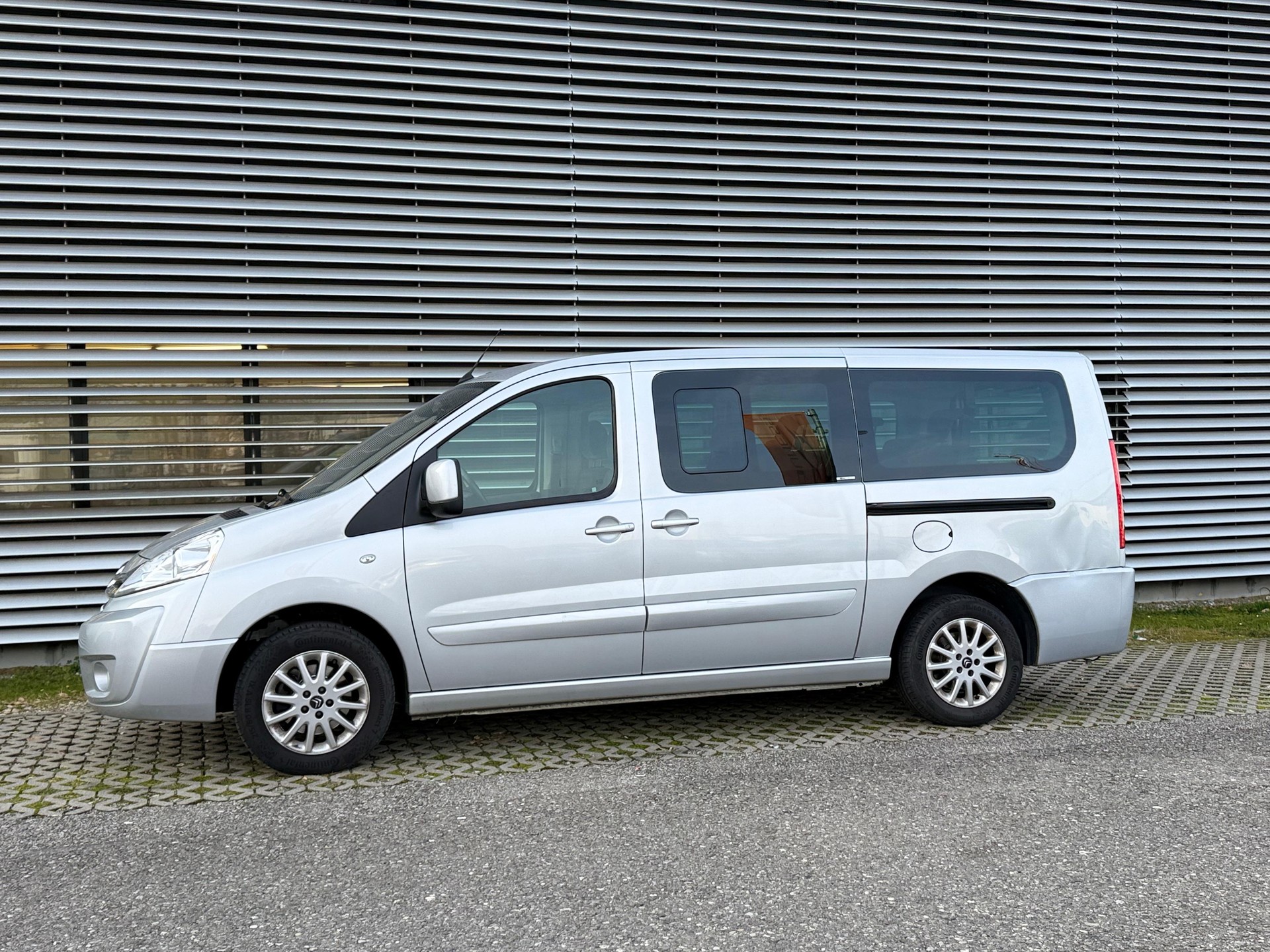CITROEN Jumpy 2.0 HDi L2H1 Seduction A 8 PLATZ-image-3