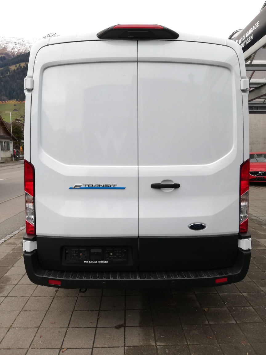 FORD E-Transit Van 350 L3H2 67kWh Trend-image-4