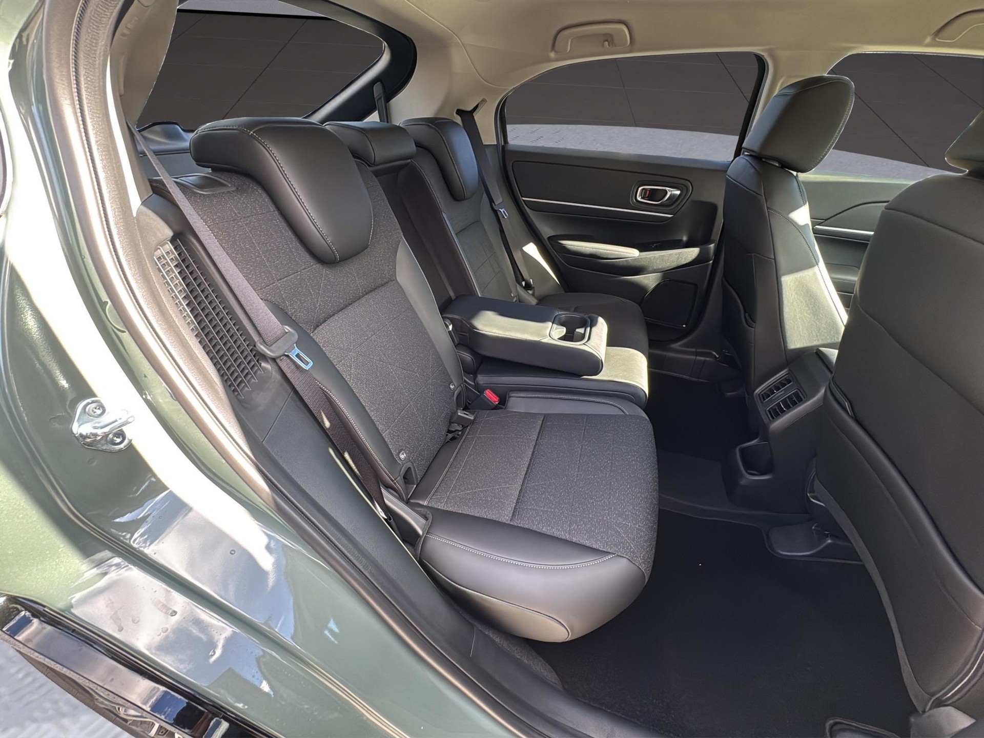 HONDA HR-V 1.5 i-MMD Advance-image-13