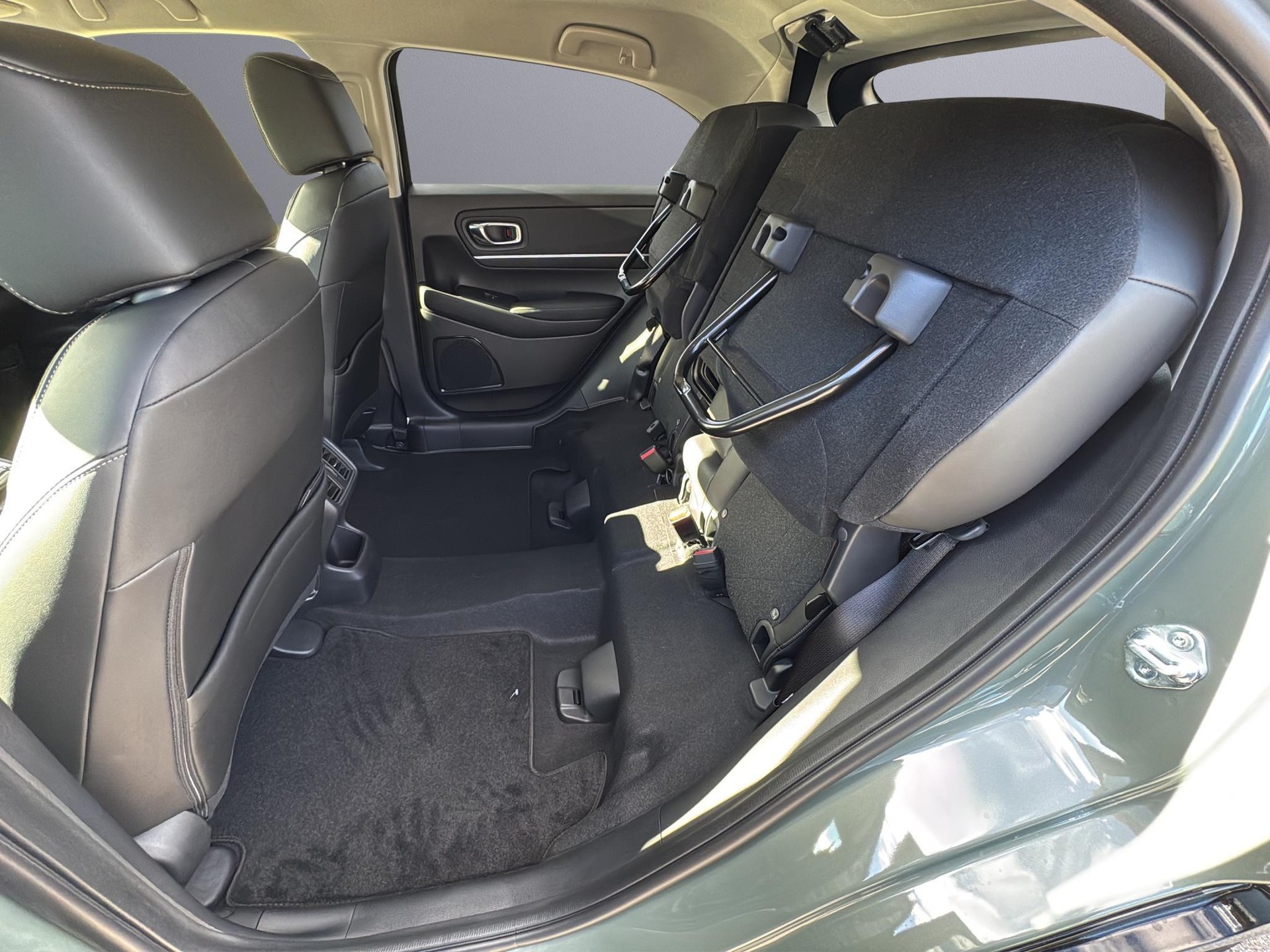 HONDA HR-V 1.5 i-MMD Advance-image-17