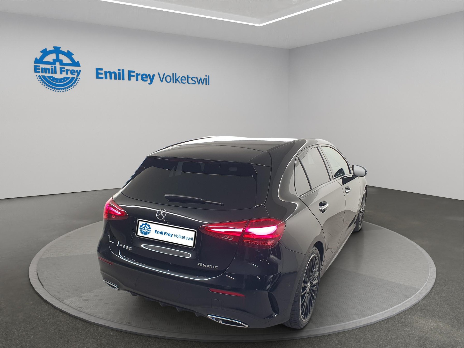 MERCEDES-BENZ A 250 AMG Line 4m-image-2