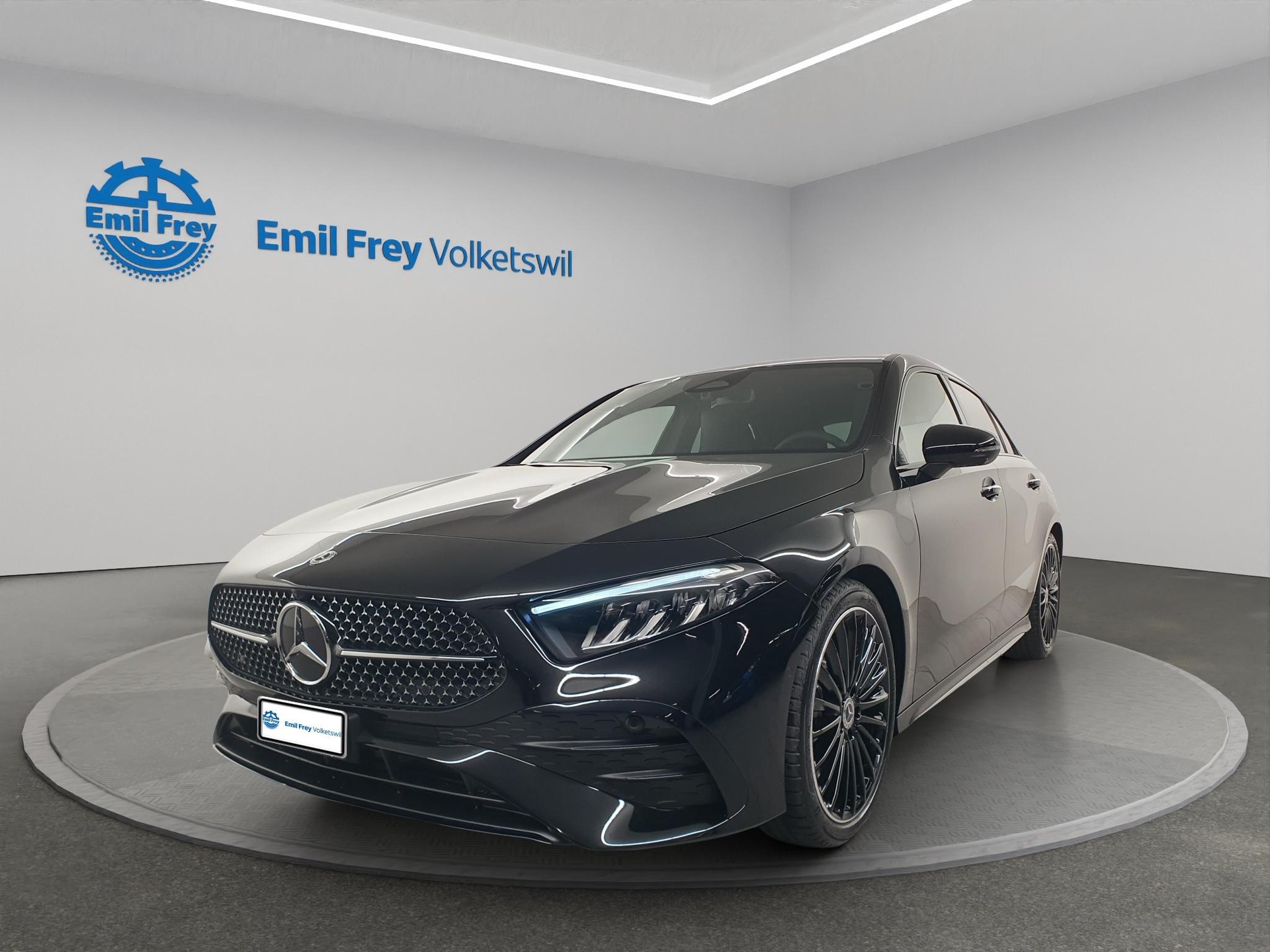 MERCEDES-BENZ A 250 AMG Line 4m-image-0