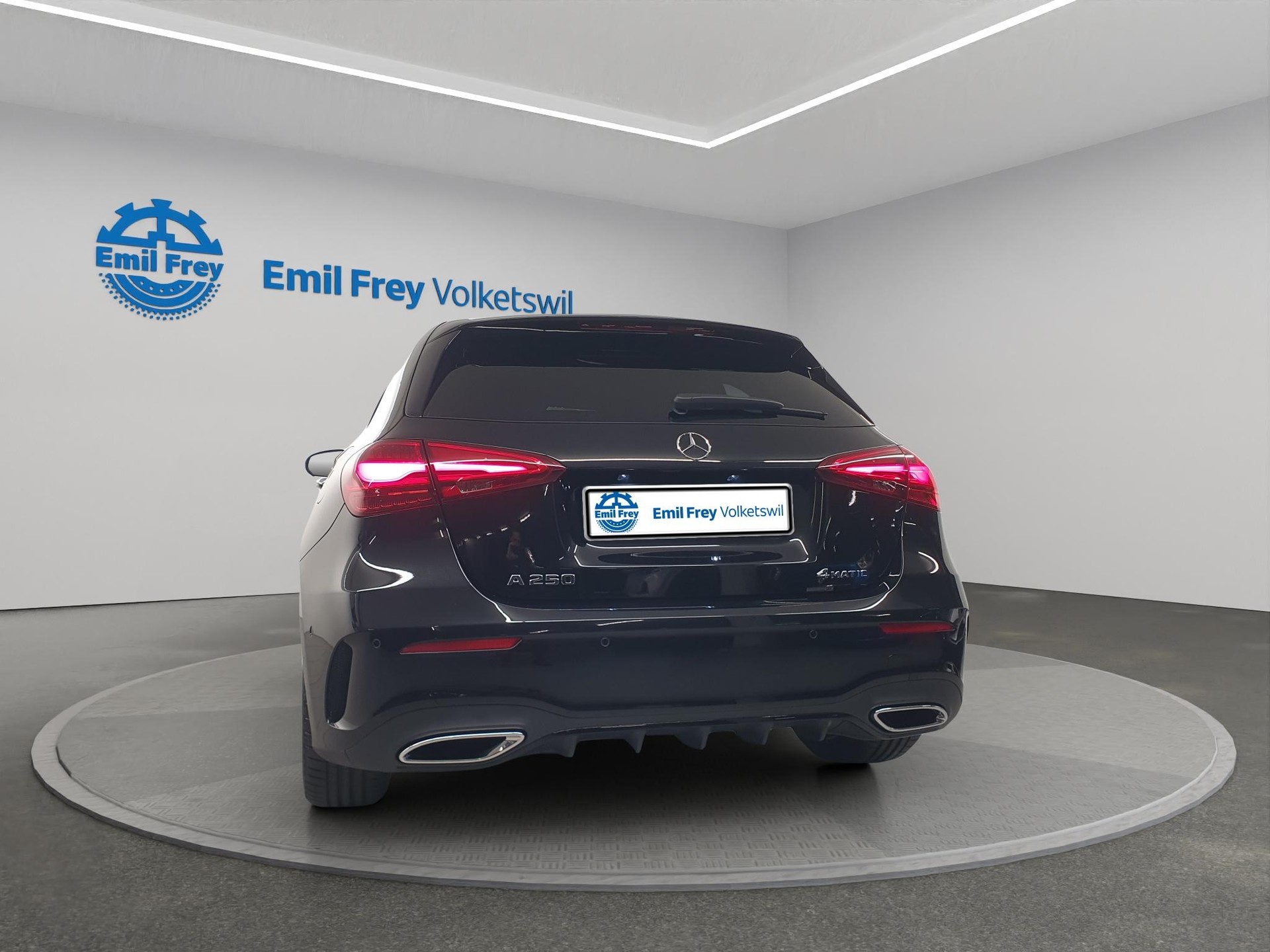 MERCEDES-BENZ A 250 AMG Line 4m-image-3
