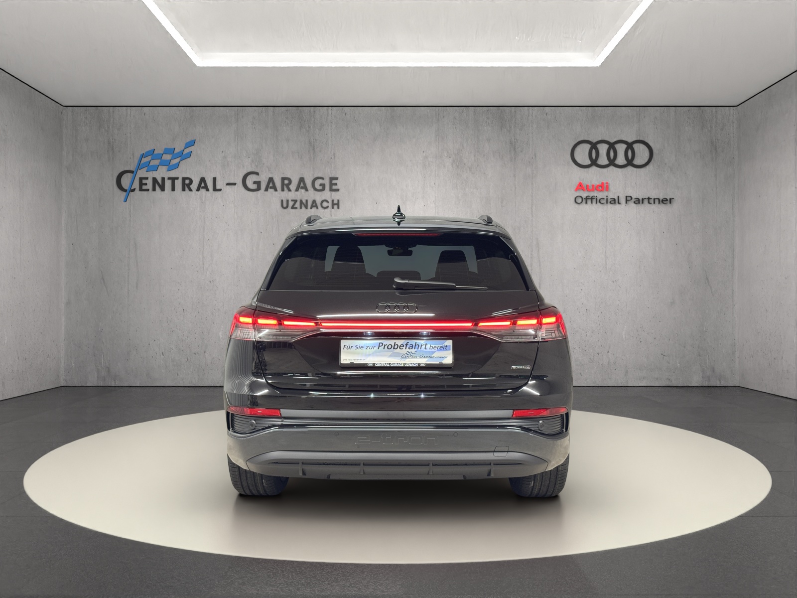 AUDI Q4 e-tron 45 Edition Swiss Ski quattro-image-3