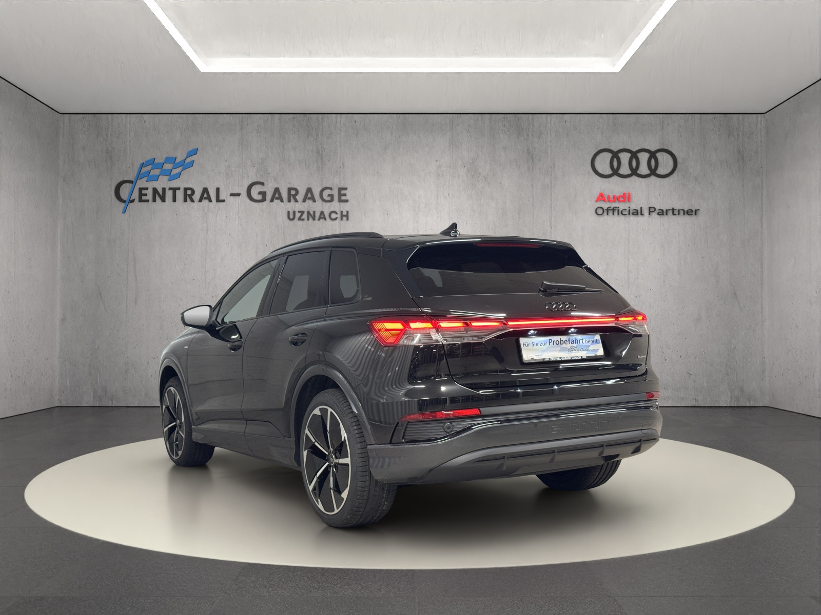 AUDI Q4 e-tron 45 Edition Swiss Ski quattro-image-2