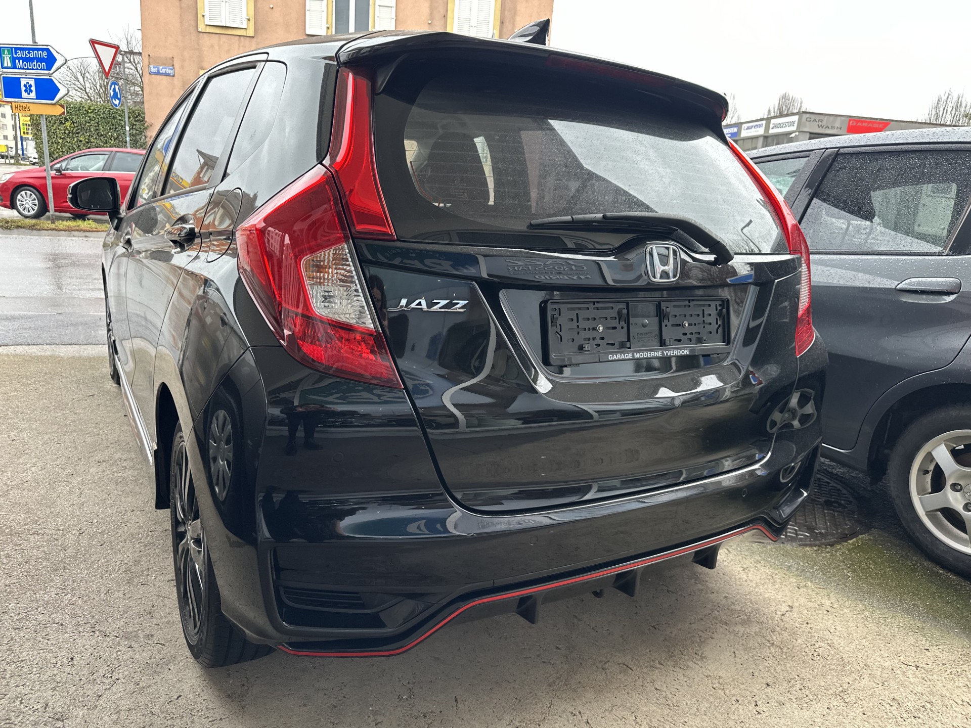 HONDA Jazz 1.5i-VTEC Dynamic CVT-image-2