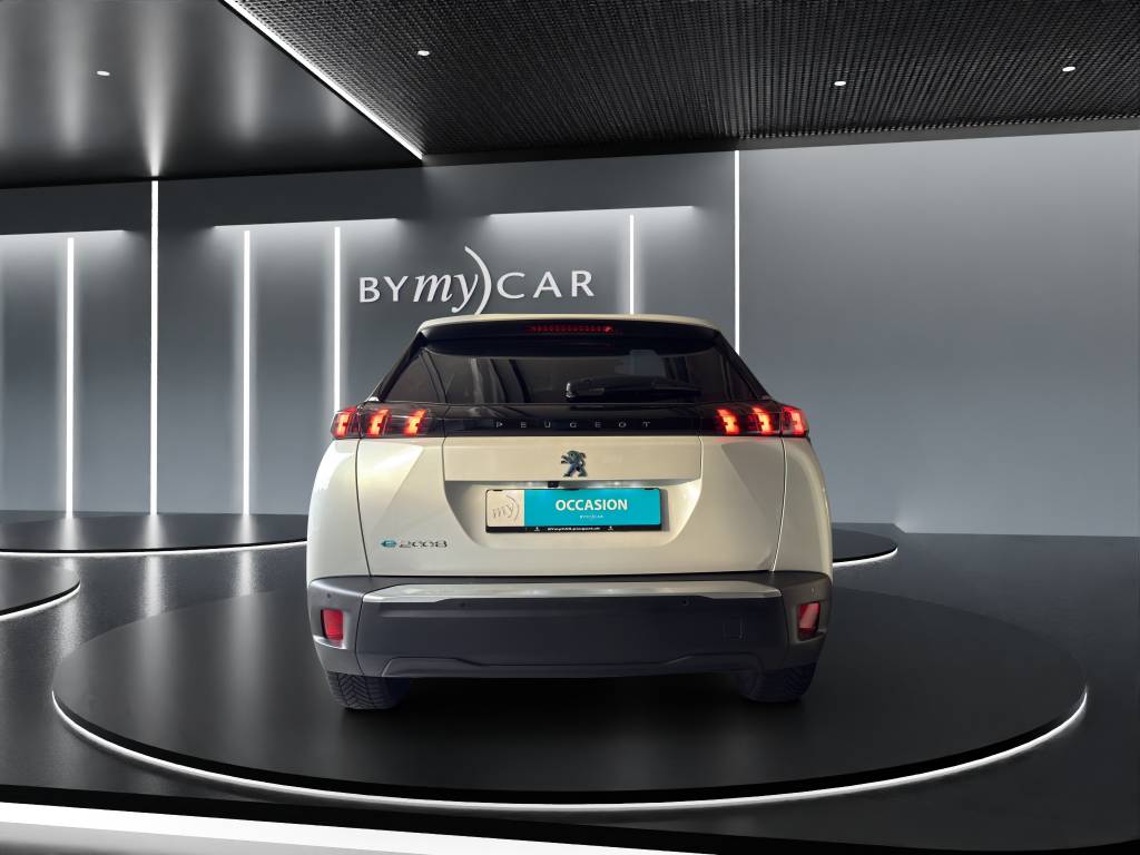 PEUGEOT 2008 e Allure Pack-image-3