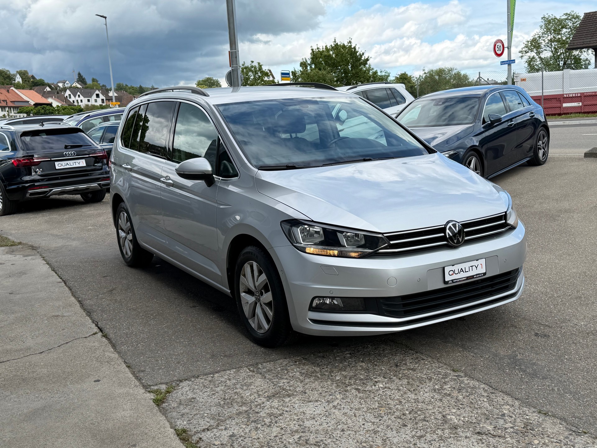 VW Touran 2.0 TDI BlueMotion Technology Comfortline DSG-image-2