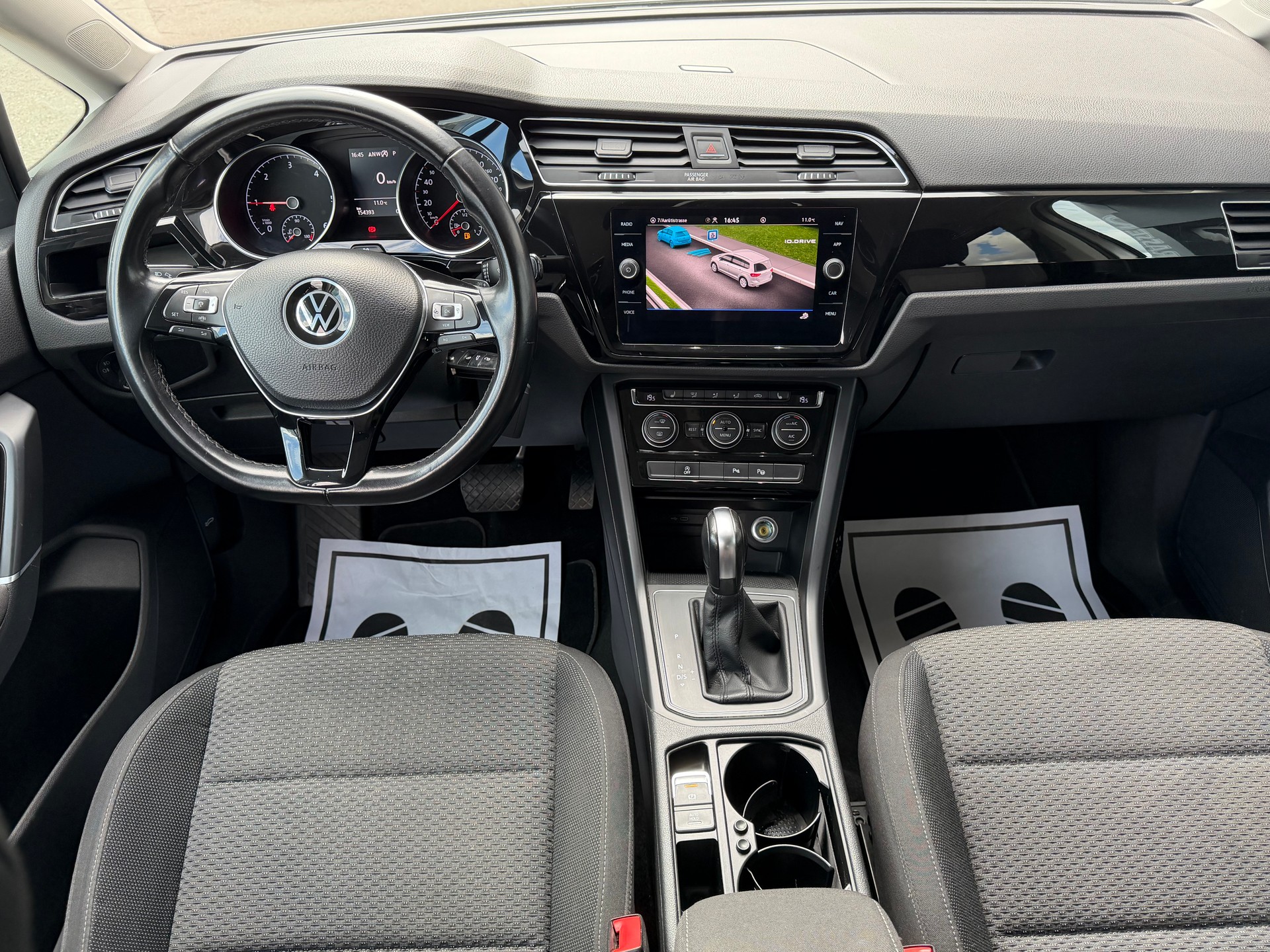 VW Touran 2.0 TDI BlueMotion Technology Comfortline DSG-image-7