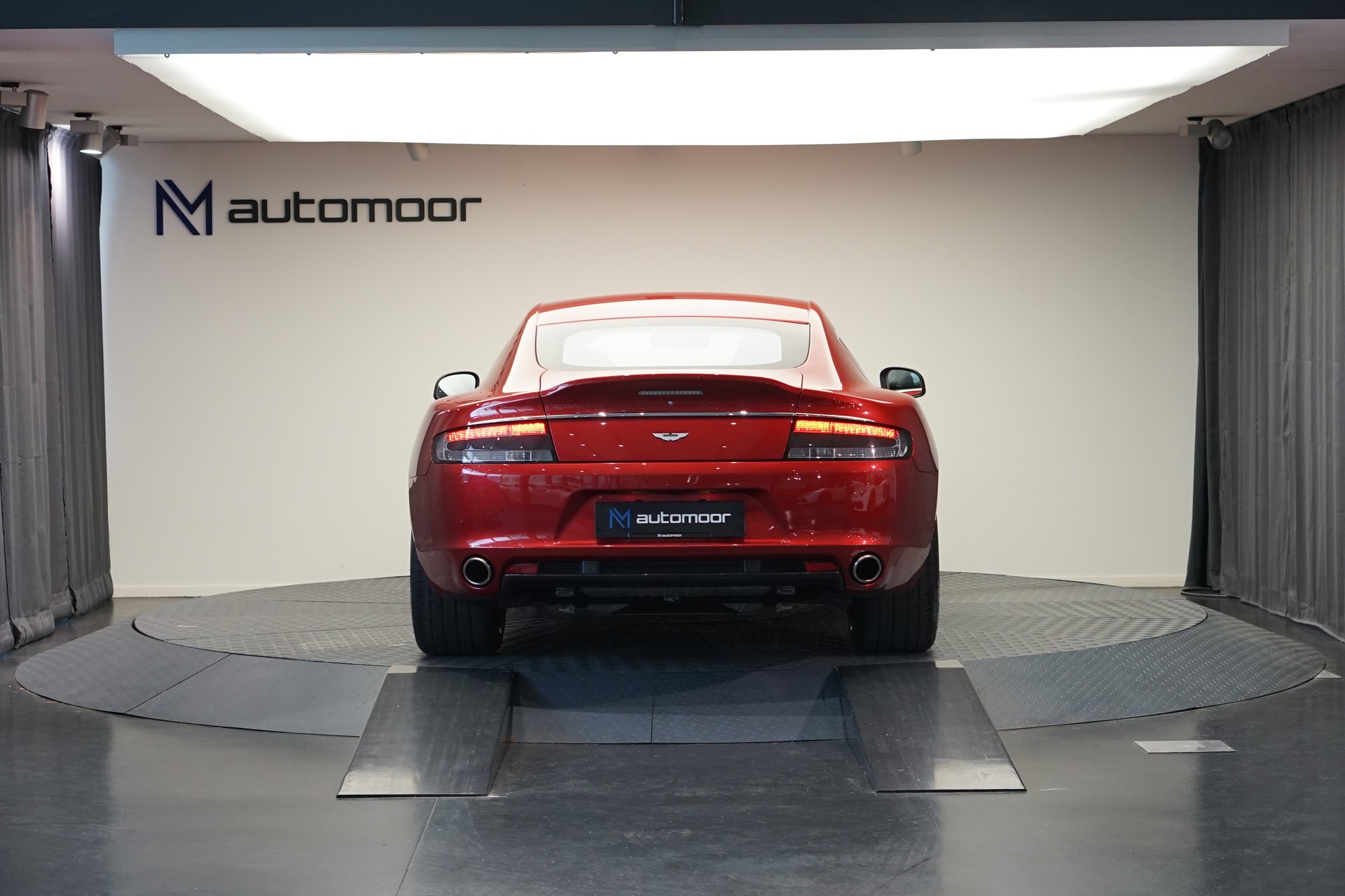 ASTON MARTIN Rapide S 5.9 V12 Touchtronic 3 *CH-Fahrzeug* *Carbon* *Exklusives Interieur*-image-5