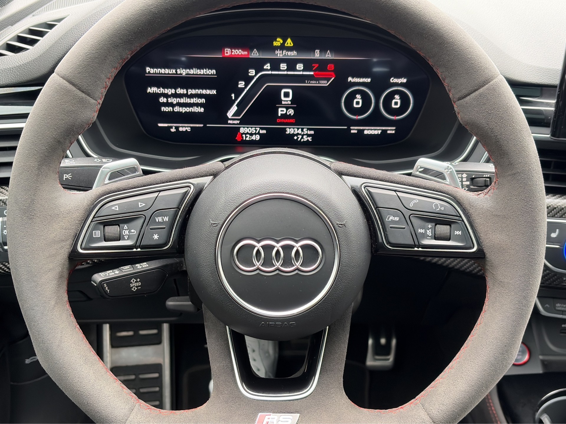 AUDI RS4 Avant quattro tiptronic-image-11