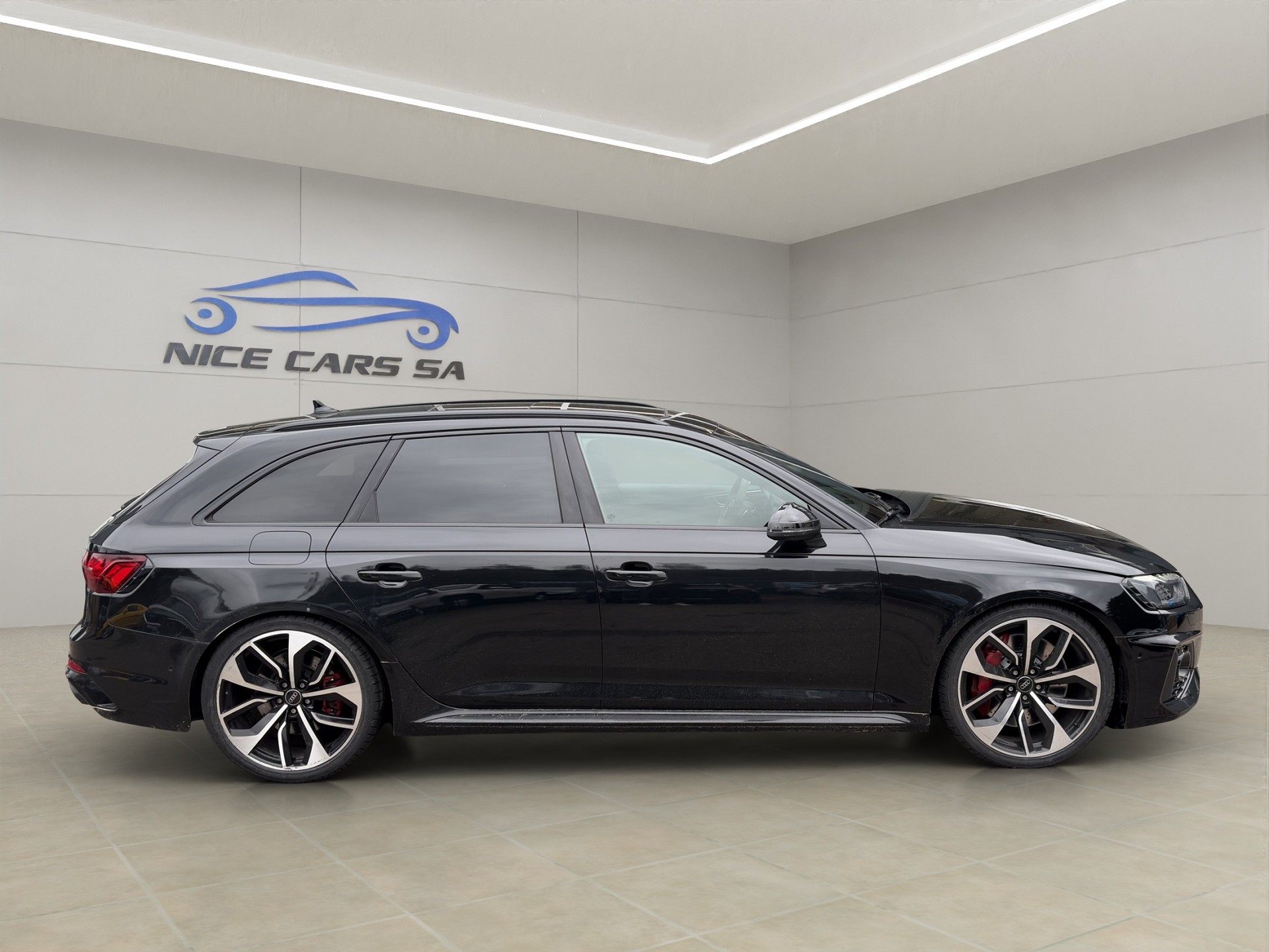 AUDI RS4 Avant quattro tiptronic-image-7