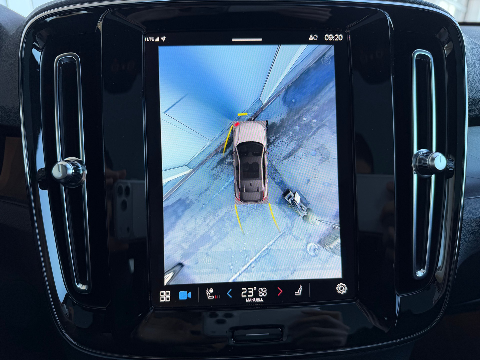 VOLVO C40 Recharge E80 AWD Ultimate HEICO-image-15