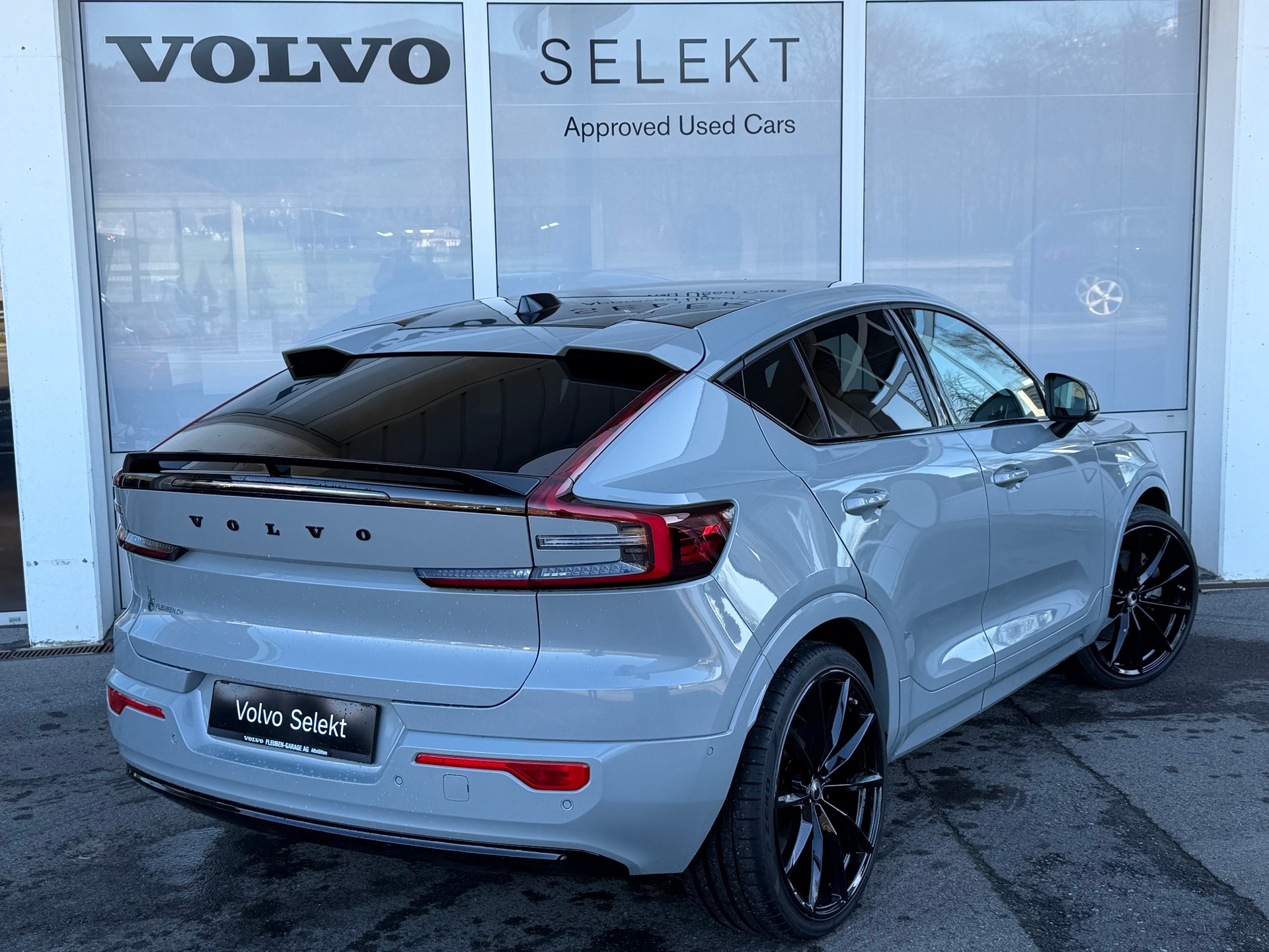 VOLVO C40 Recharge E80 AWD Ultimate HEICO-image-1