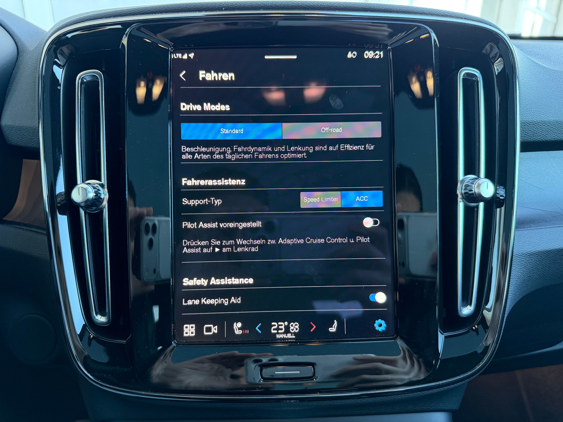 VOLVO C40 Recharge E80 AWD Ultimate HEICO-image-19