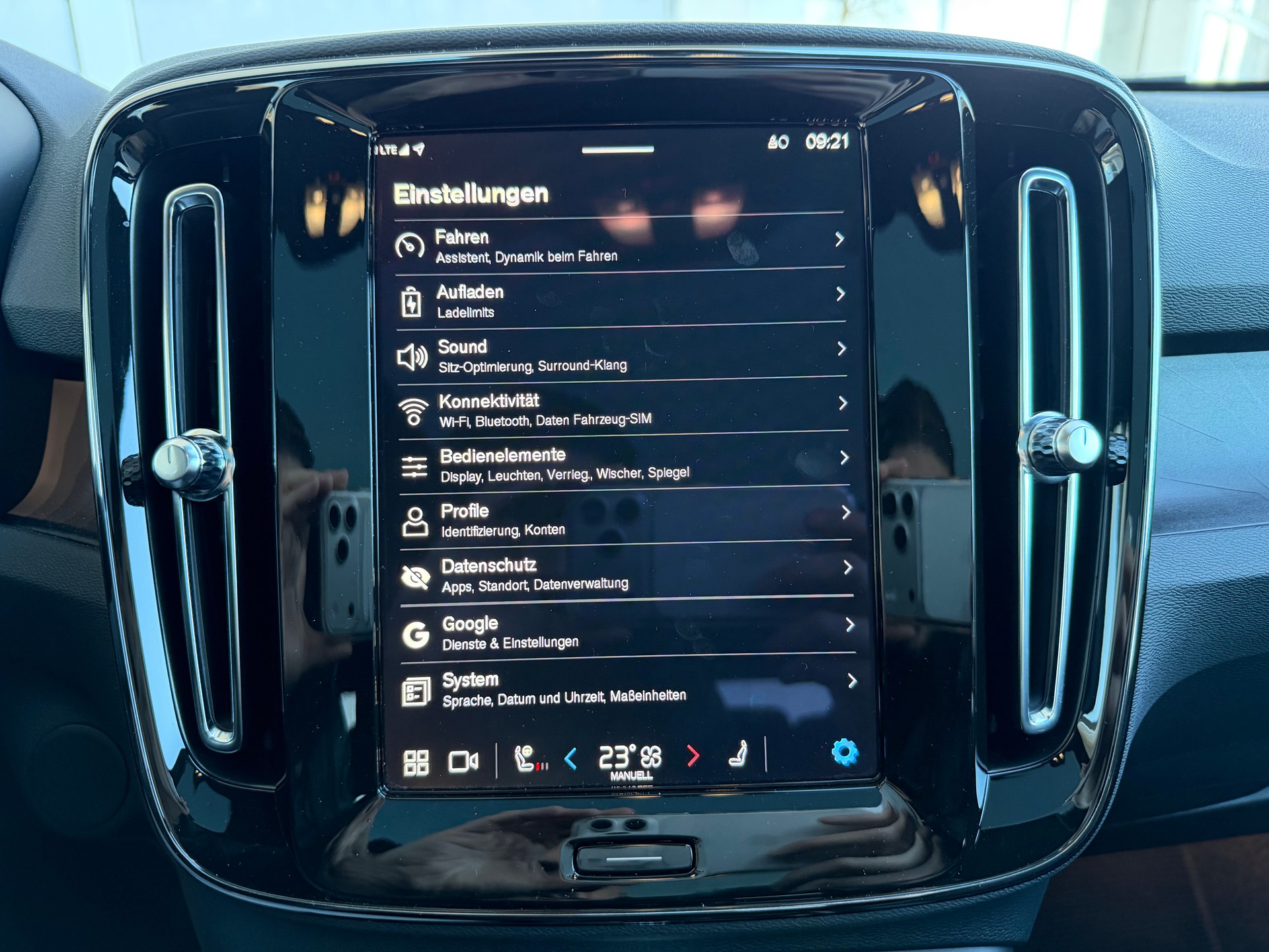 VOLVO C40 Recharge E80 AWD Ultimate HEICO-image-18