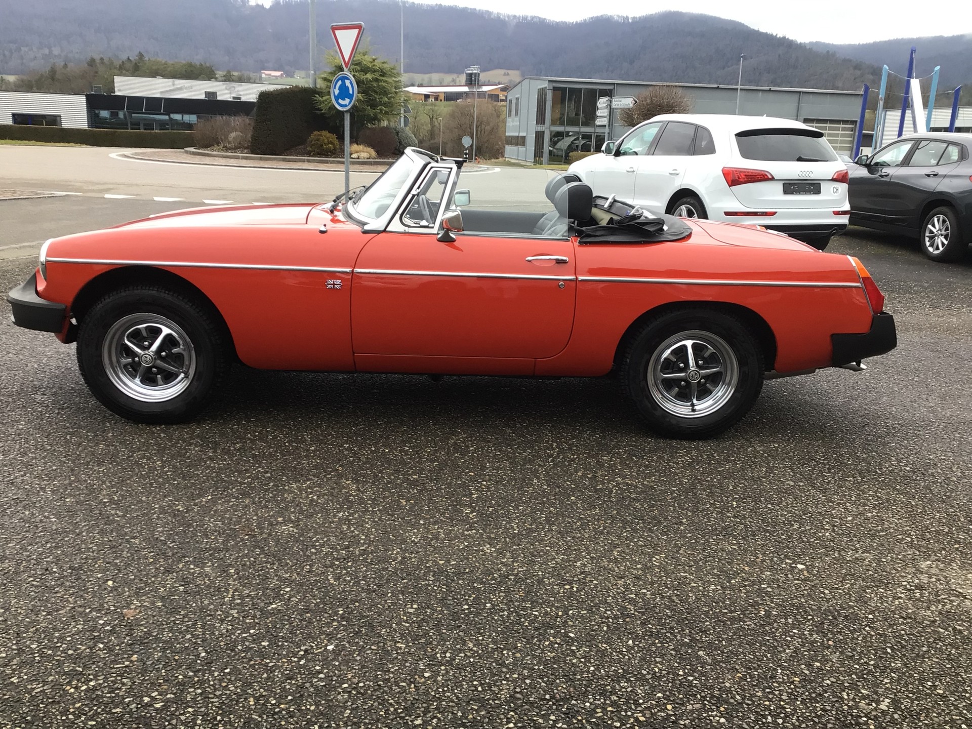 MG B cabriolet-image-4