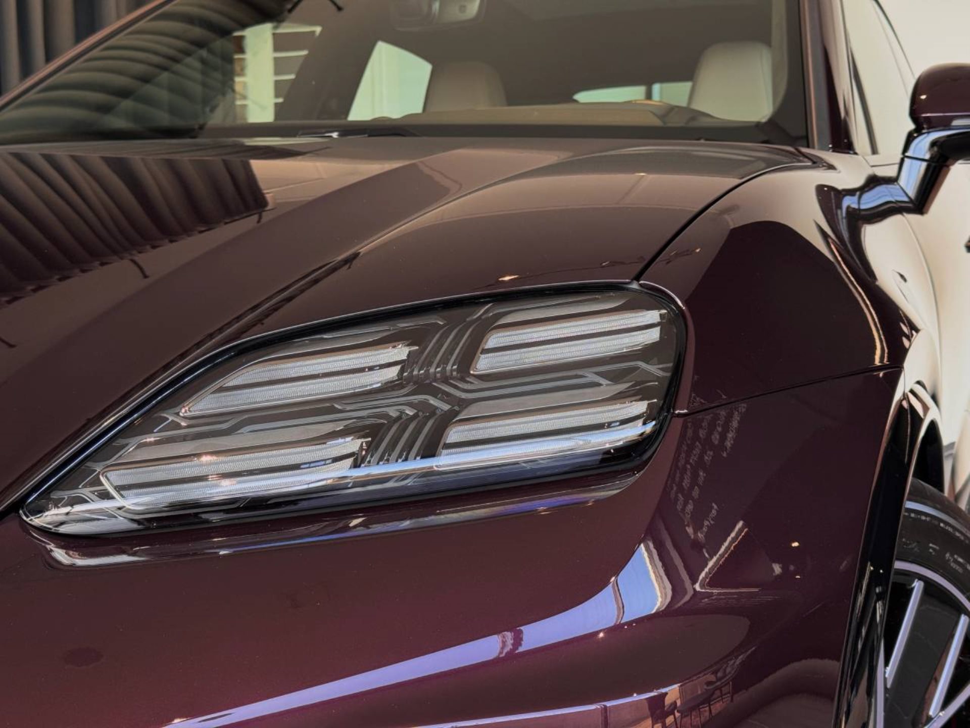 PORSCHE Macan Turbo-image-36