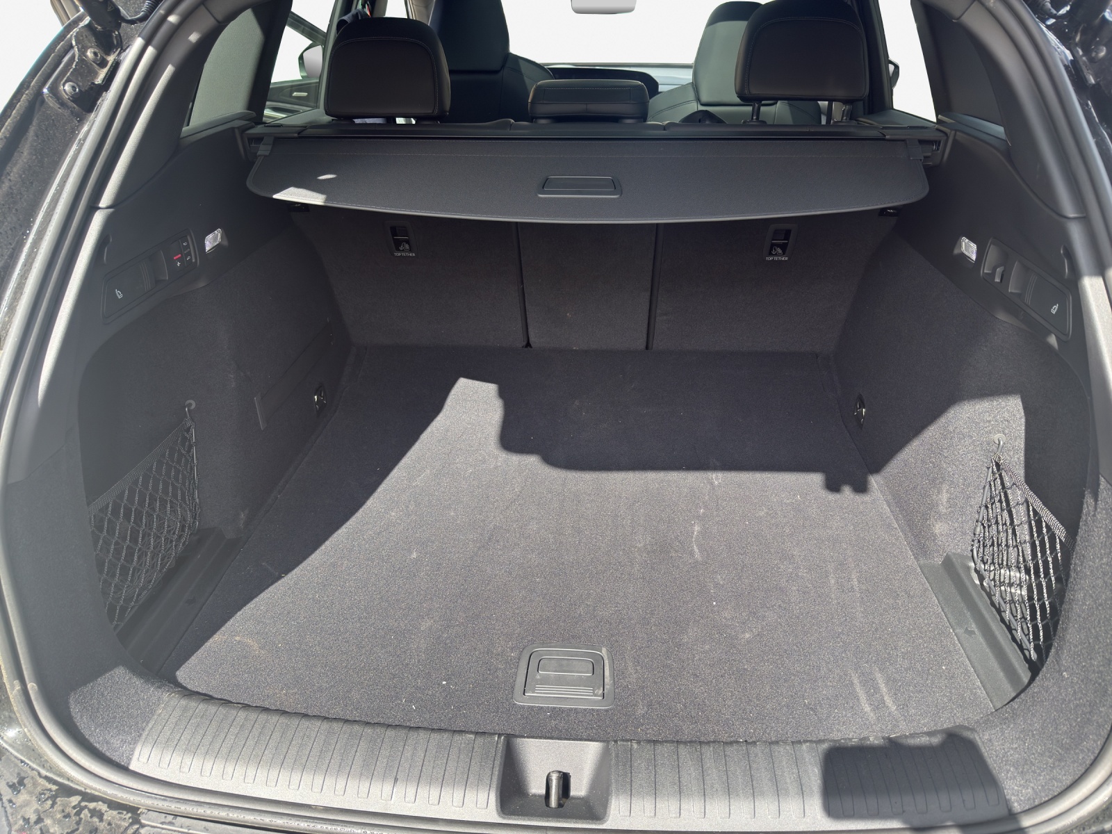 AUDI Q6 e-tron quattro-image-12