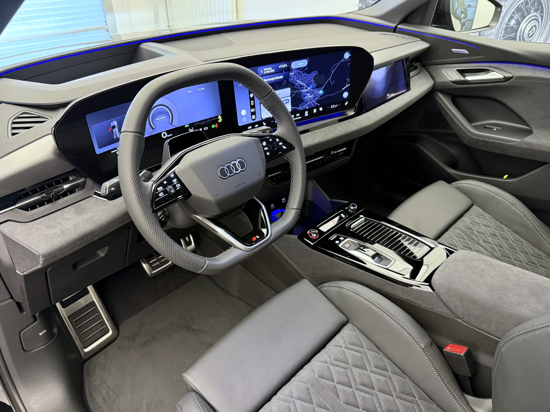 AUDI SQ6 e-tron quattro-image-7