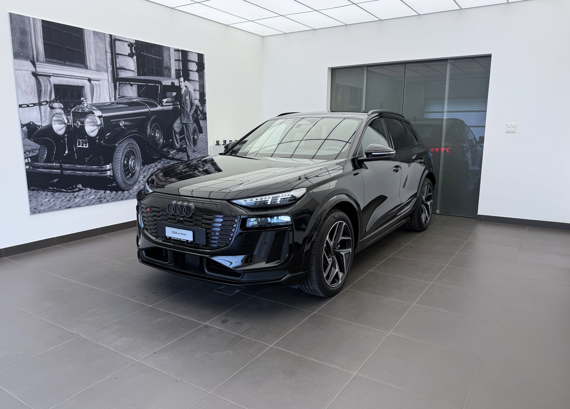 AUDI SQ6 e-tron quattro
