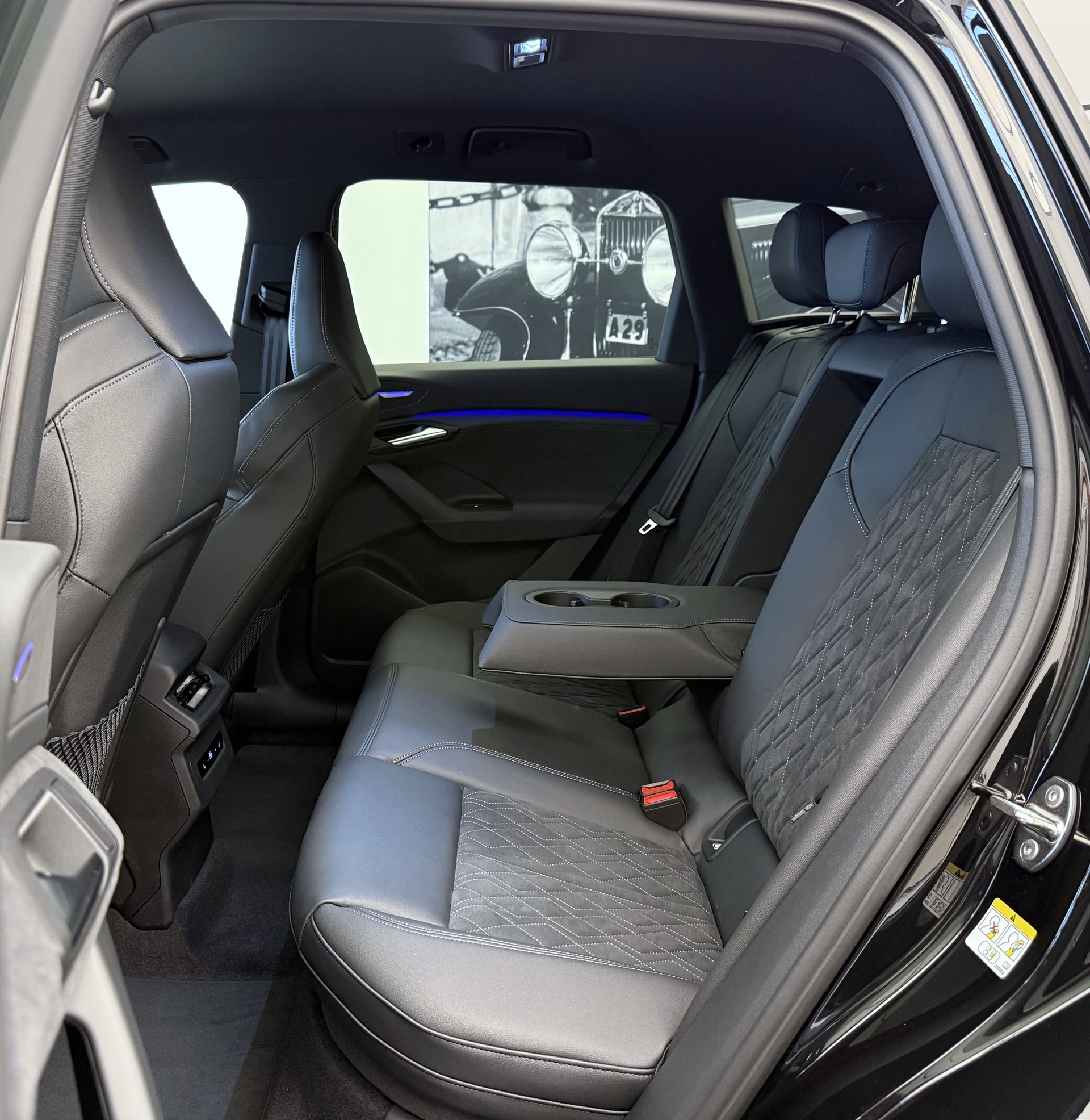 AUDI SQ6 e-tron quattro-image-19