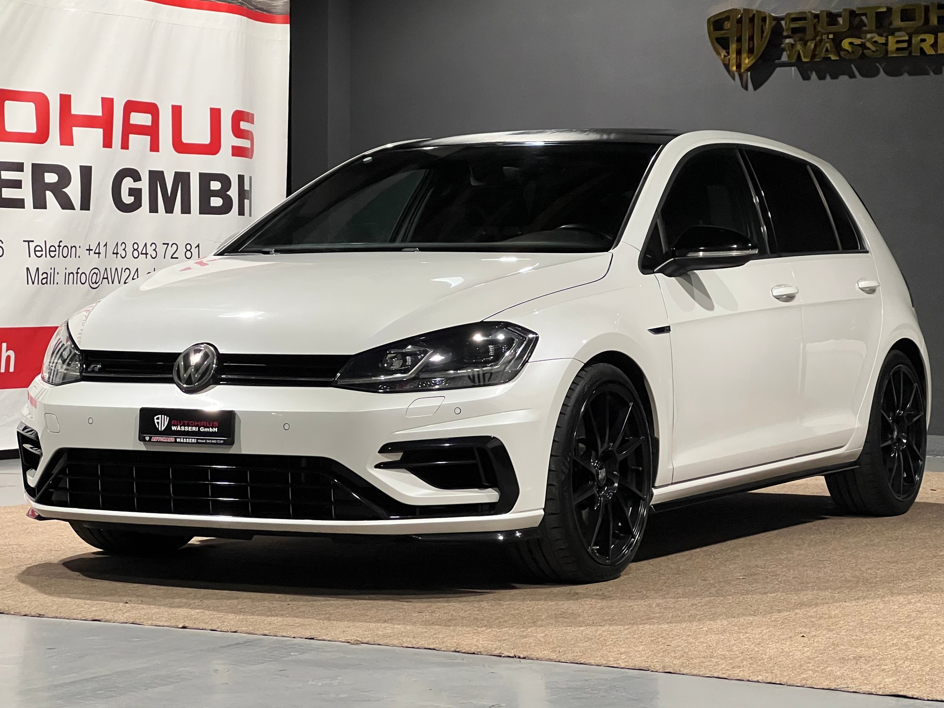 VW Golf 2.0 TSI R 4Motion DSG-image-7