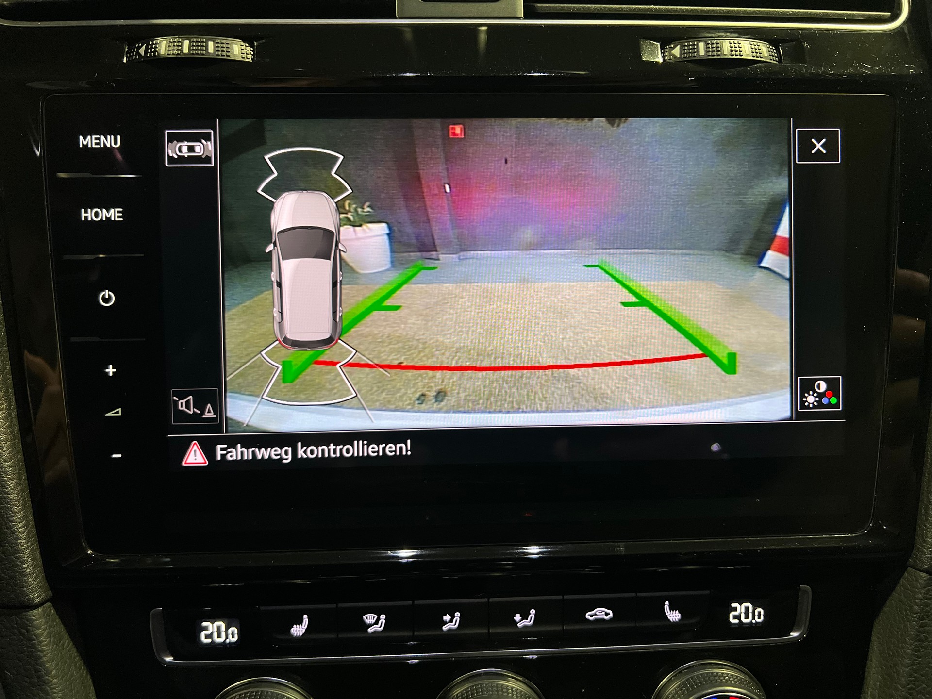 VW Golf 2.0 TSI R 4Motion DSG-image-17