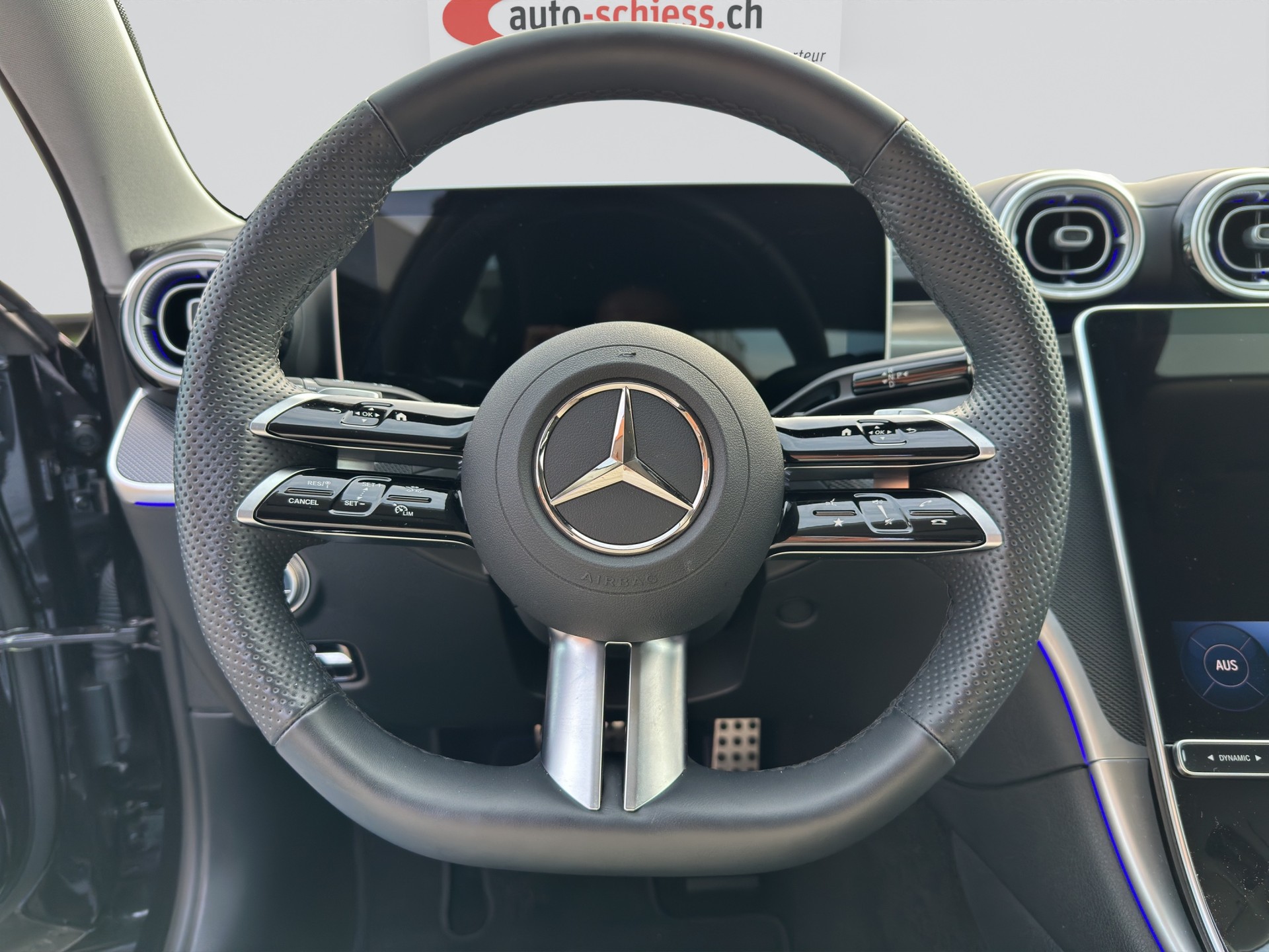 MERCEDES-BENZ C 180 AMG-image-9