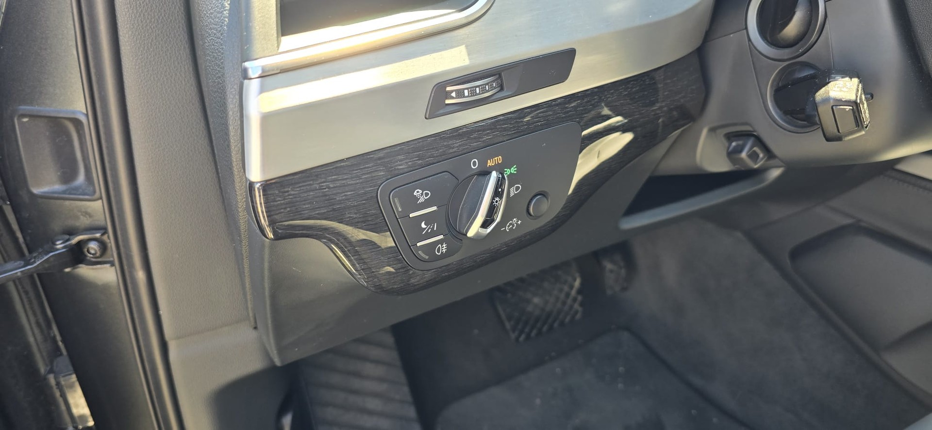 AUDI Q7 3.0 TDI quattro tiptronic-image-10