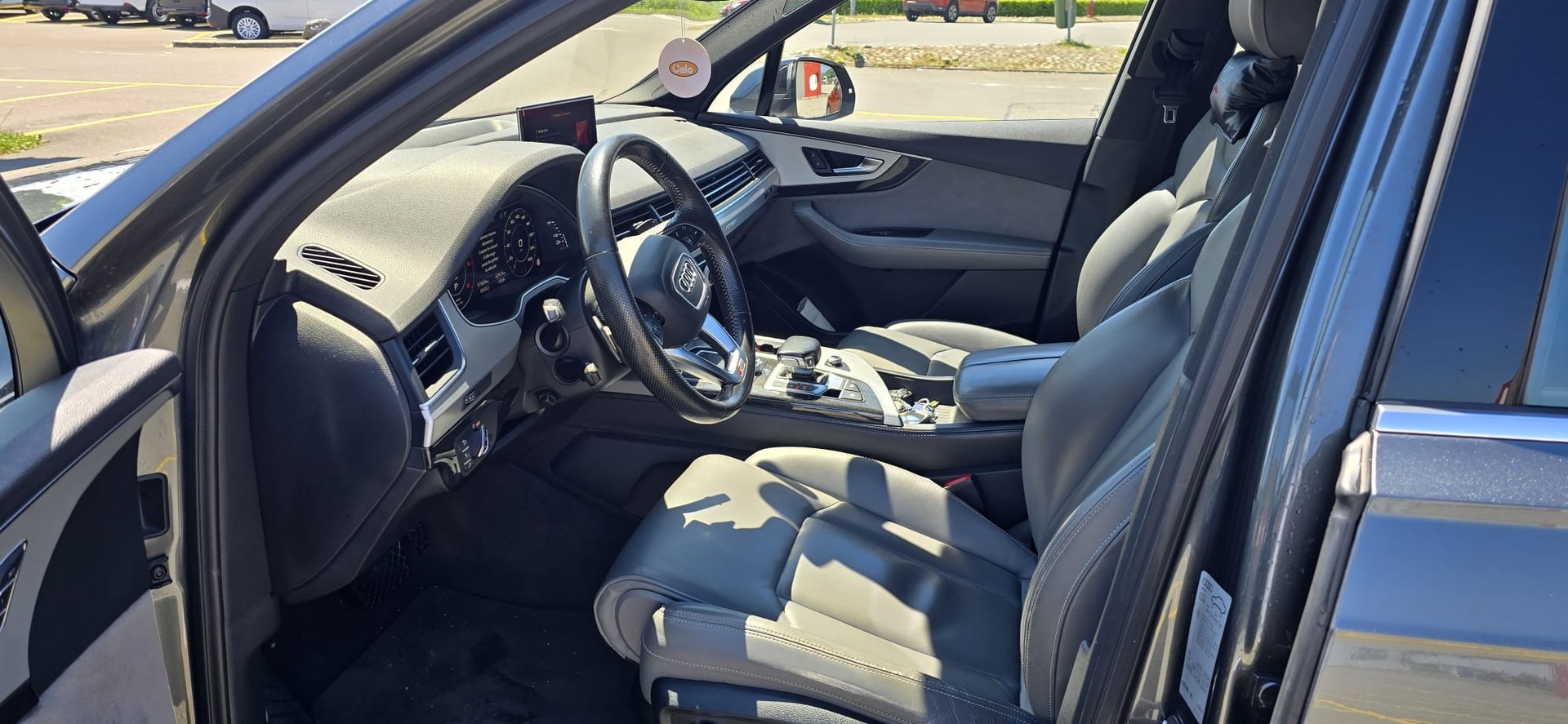 AUDI Q7 3.0 TDI quattro tiptronic-image-6