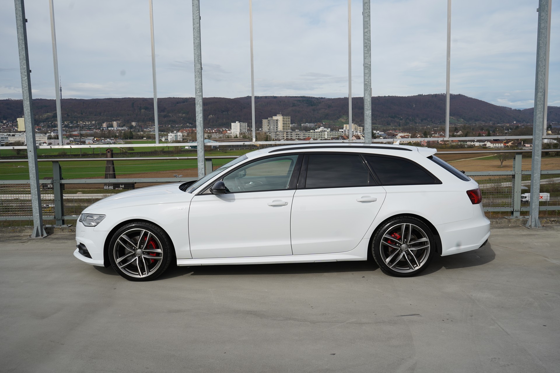 AUDI A6 AVANT 3.0 BiTDI V6 QUATTRO COMPETITION BLACK TIPTRONIC l 326 PS-image-5