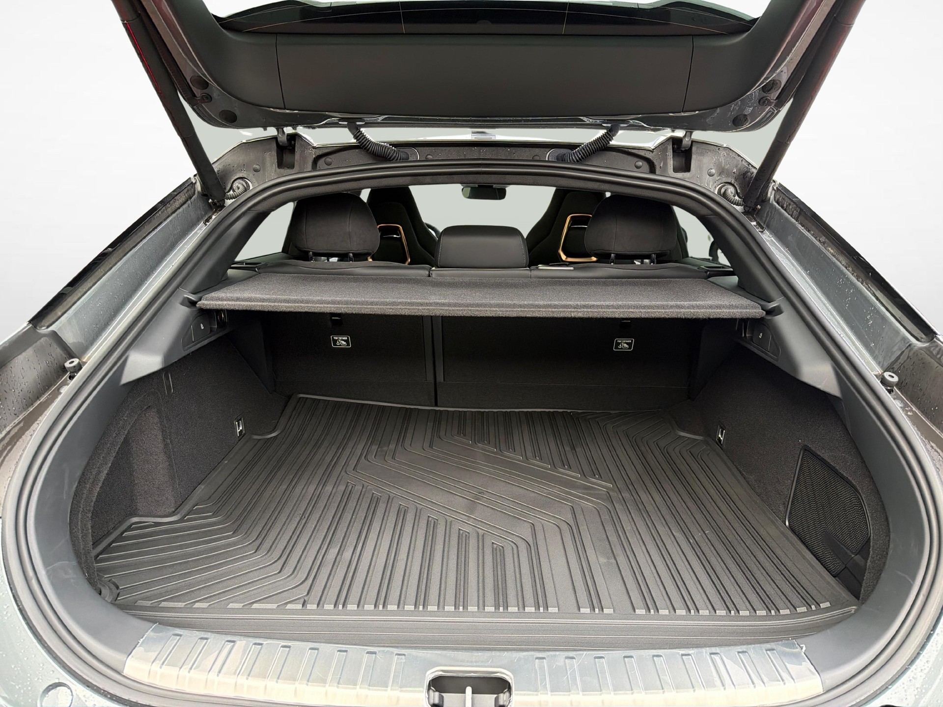 ZEEKR 001 Performance AWD-image-12