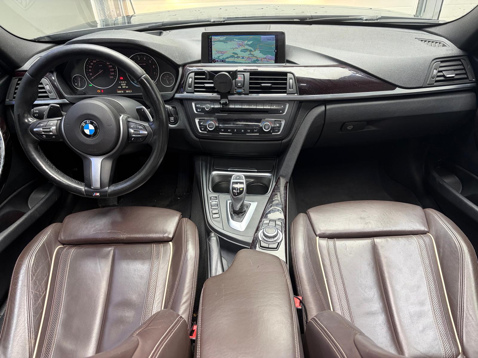 BMW 335i xDrive Sport Line Steptronic-image-16