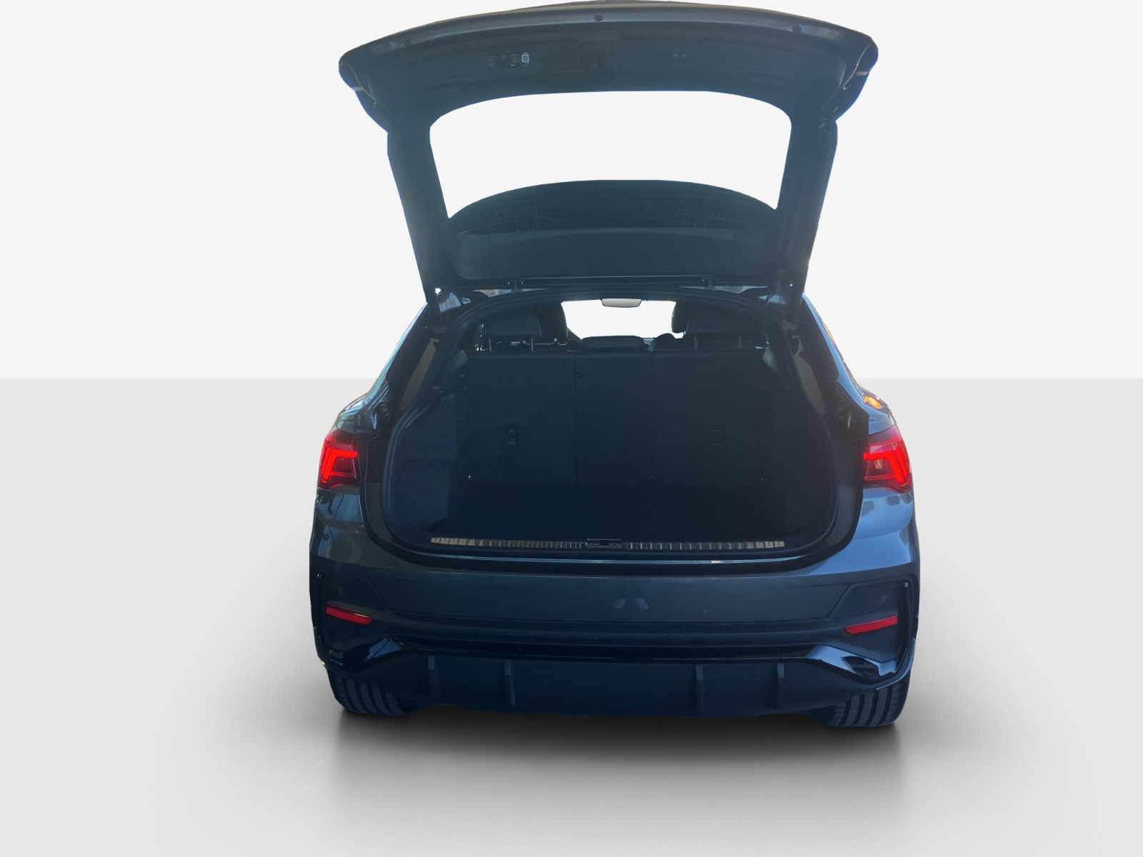 AUDI Q3 Sportback 35 TFSI S line Attraction S-tronic-image-12