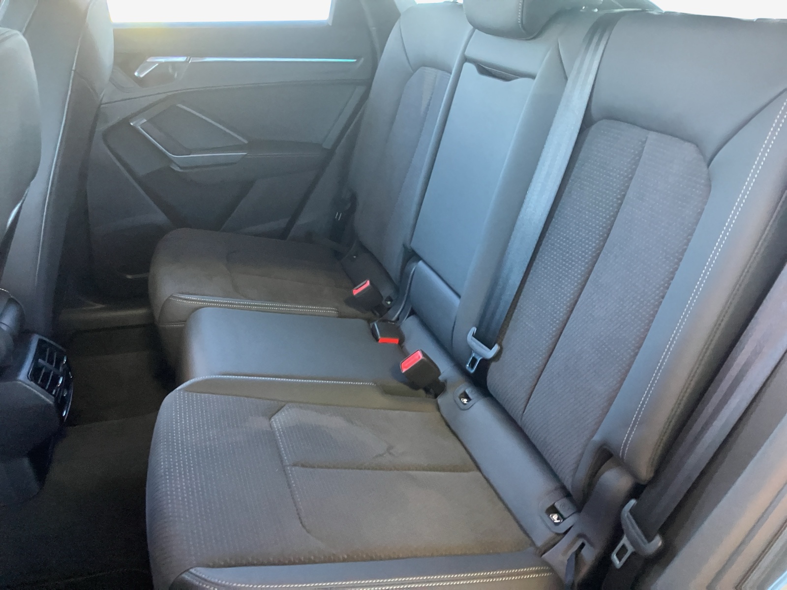AUDI Q3 Sportback 35 TFSI S line Attraction S-tronic-image-11