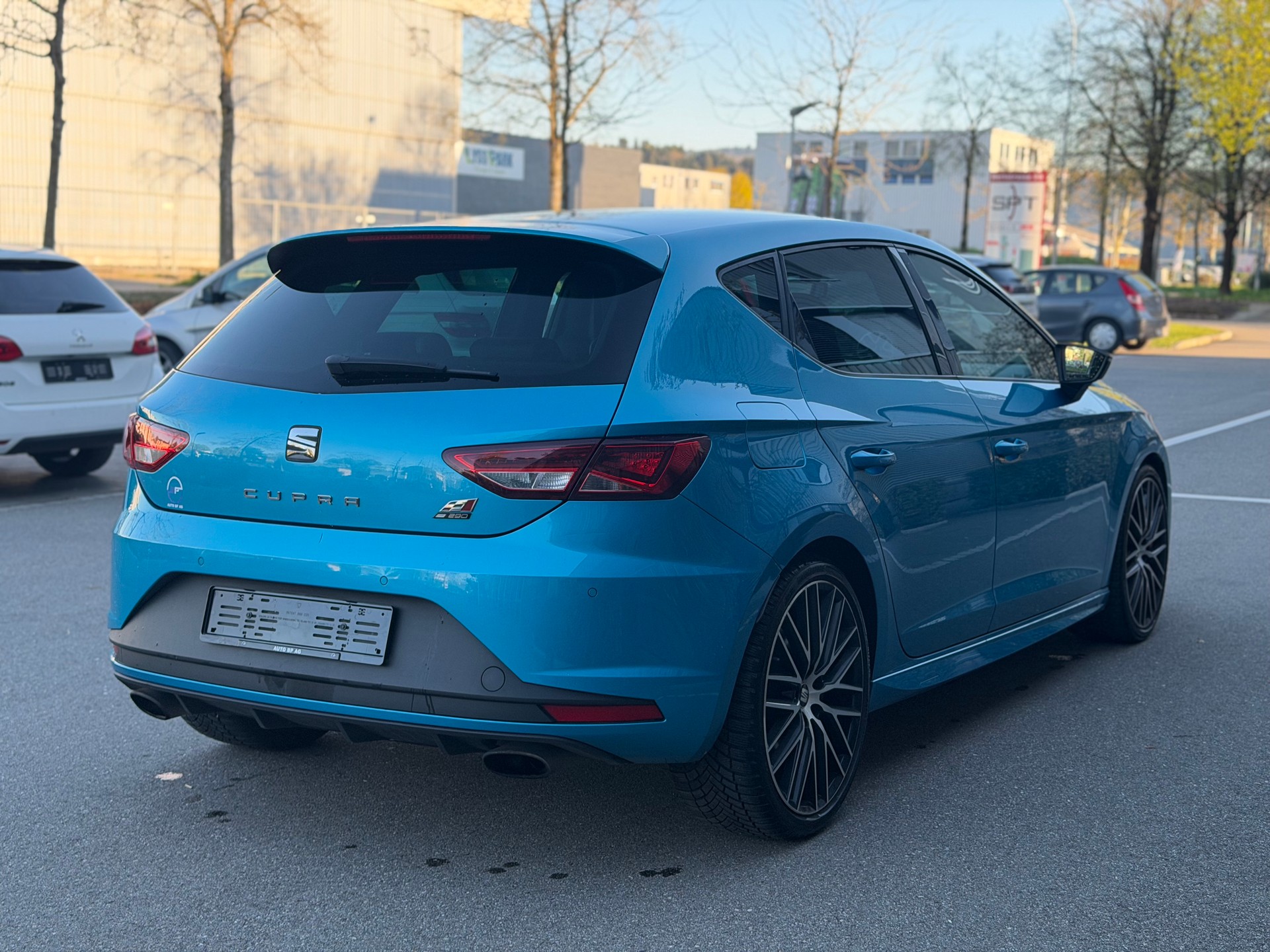 SEAT Leon 2.0 TSI Cupra 290 DSG-image-6