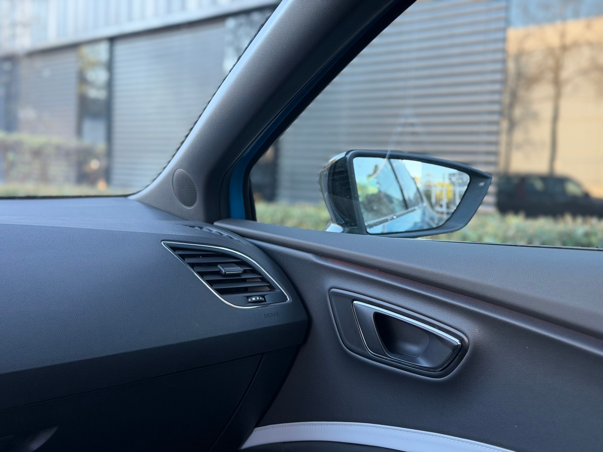 SEAT Leon 2.0 TSI Cupra 290 DSG-image-9