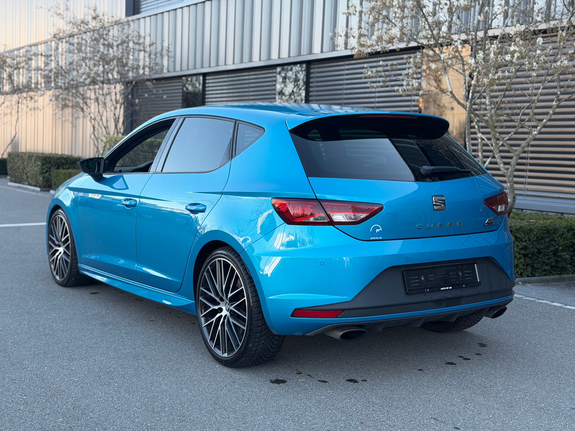 SEAT Leon 2.0 TSI Cupra 290 DSG-image-4